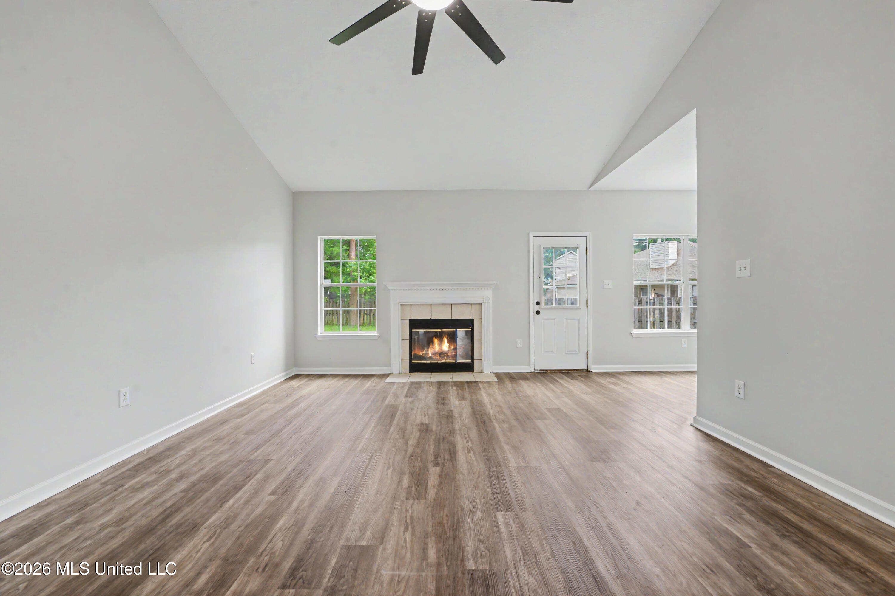 16116 S April Drive Property Photo 6