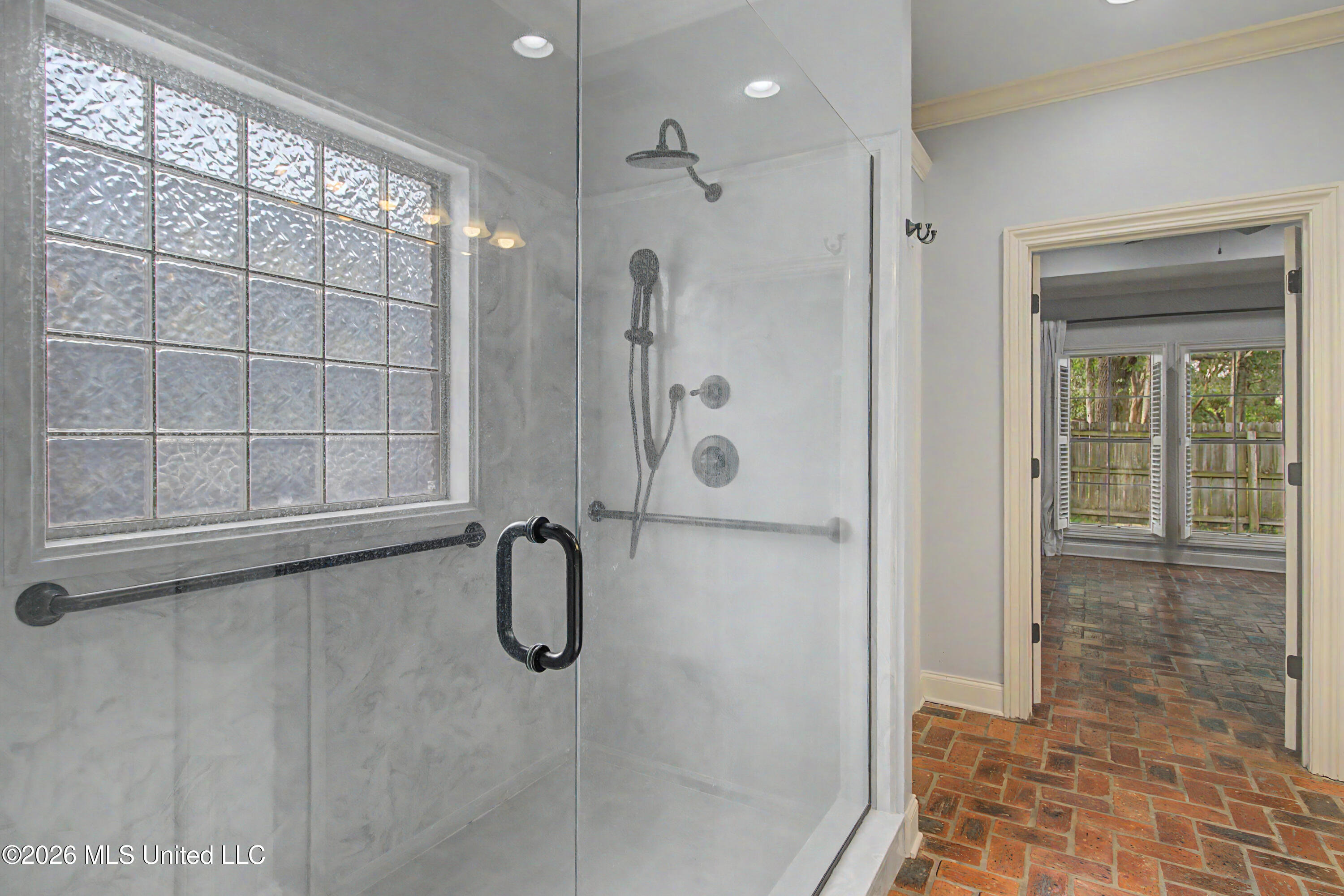 2 Rue Domains Property Photo 14