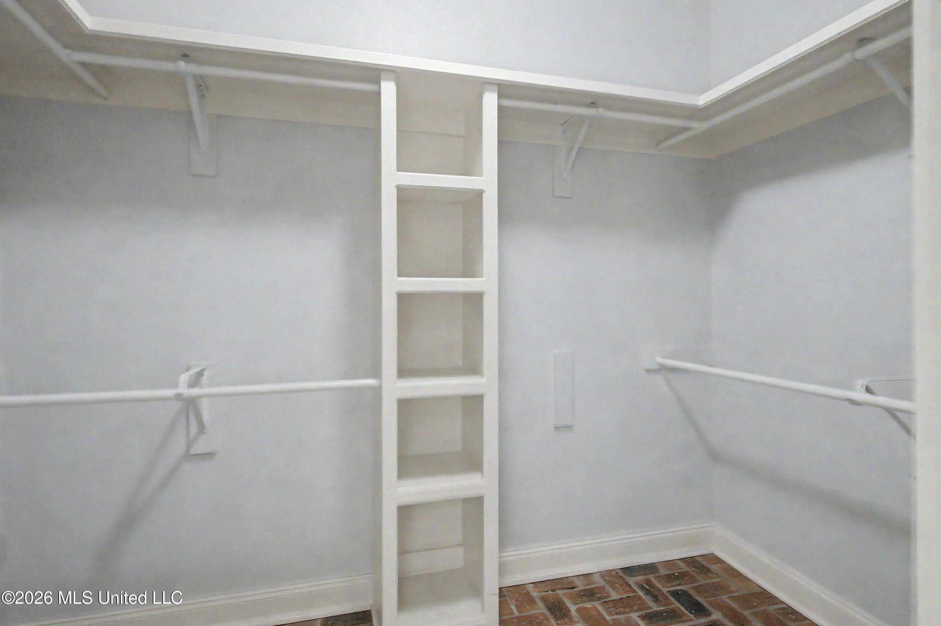 2 Rue Domains Property Photo 15