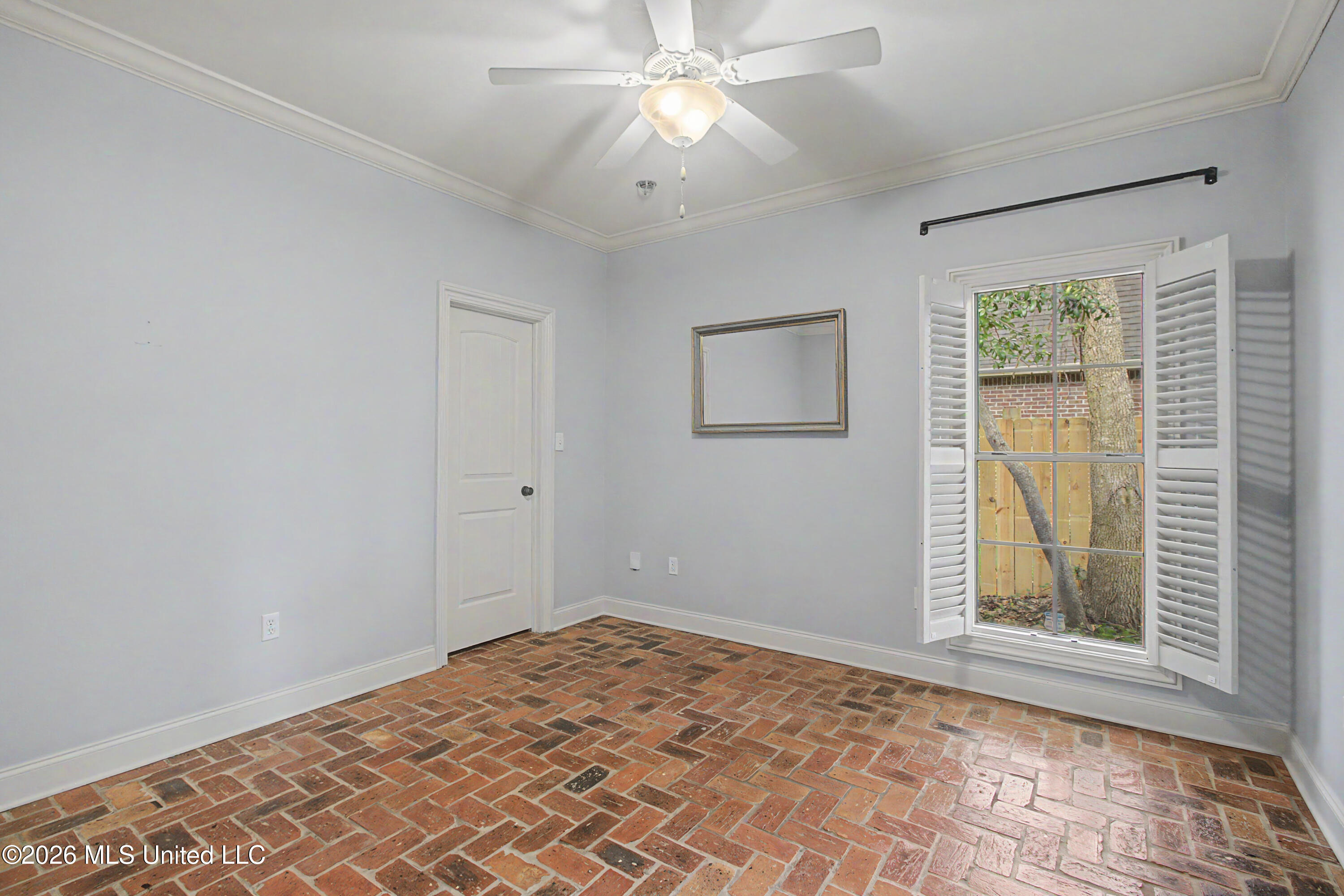 2 Rue Domains Property Photo 16