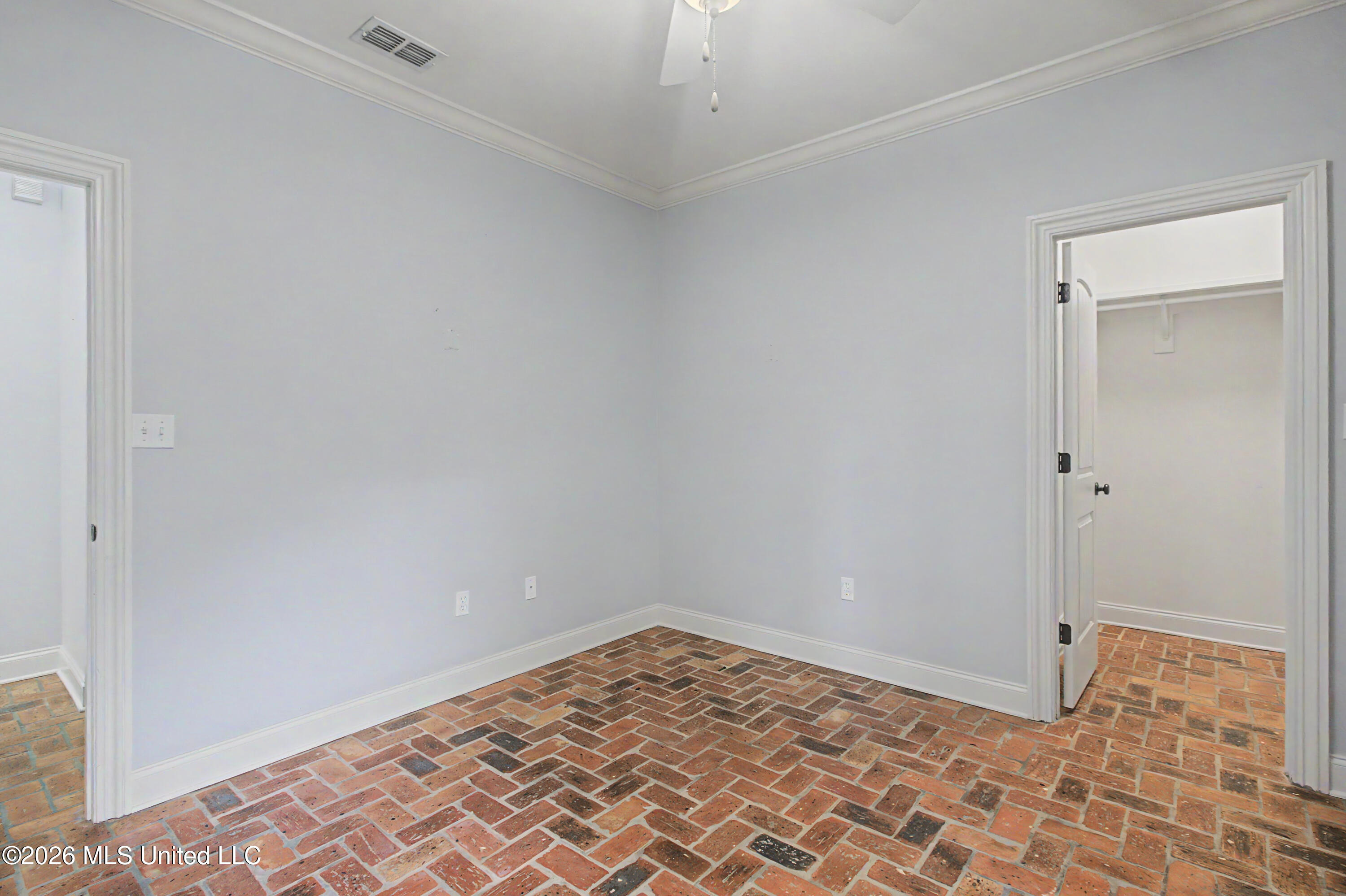 2 Rue Domains Property Photo 18