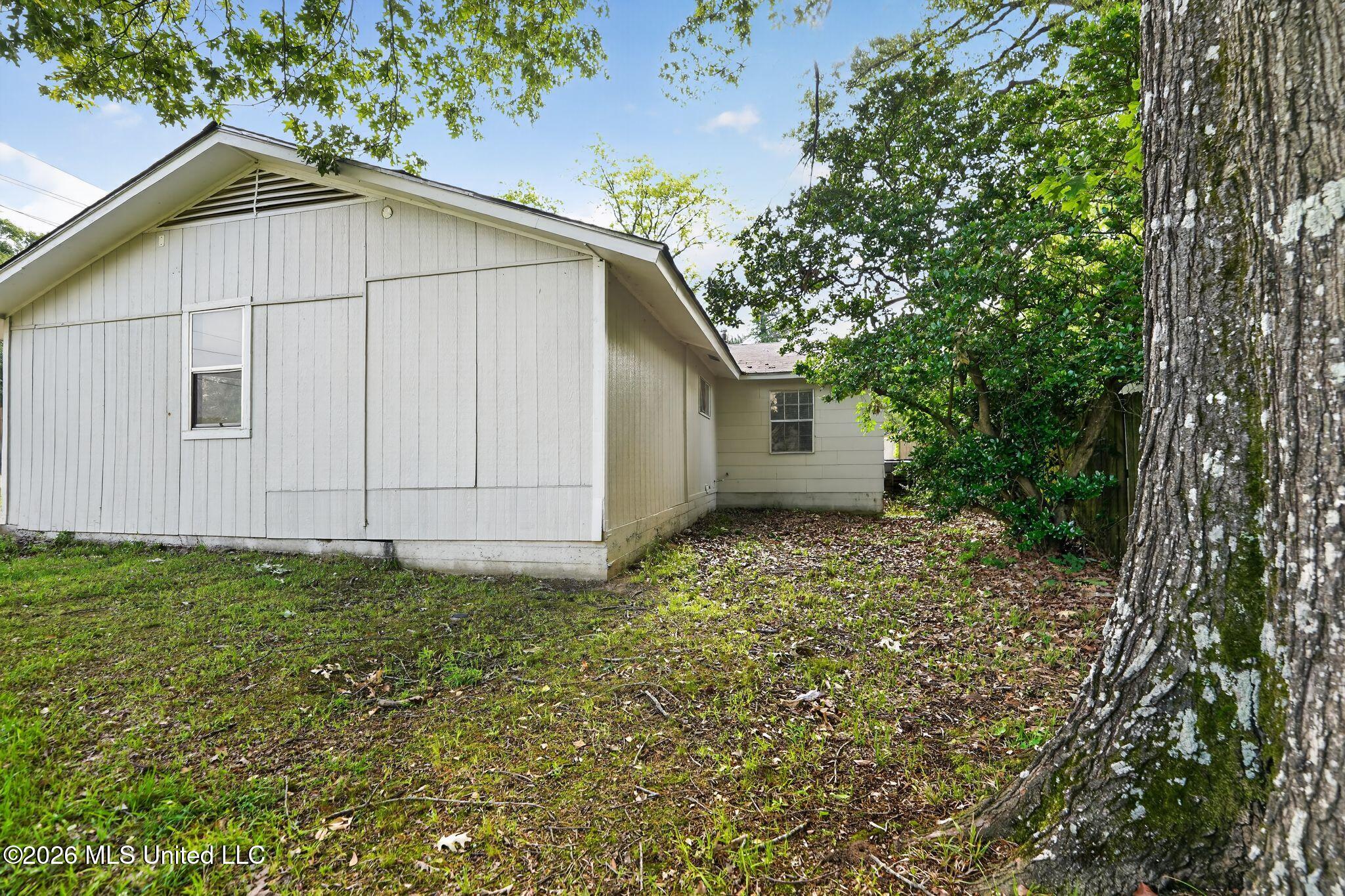 4597 Kirkley Drive Property Photo 4