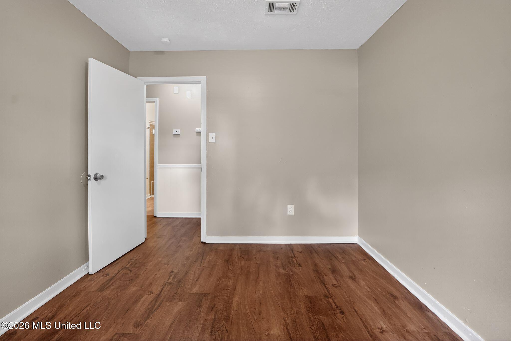 4597 Kirkley Drive Property Photo 14