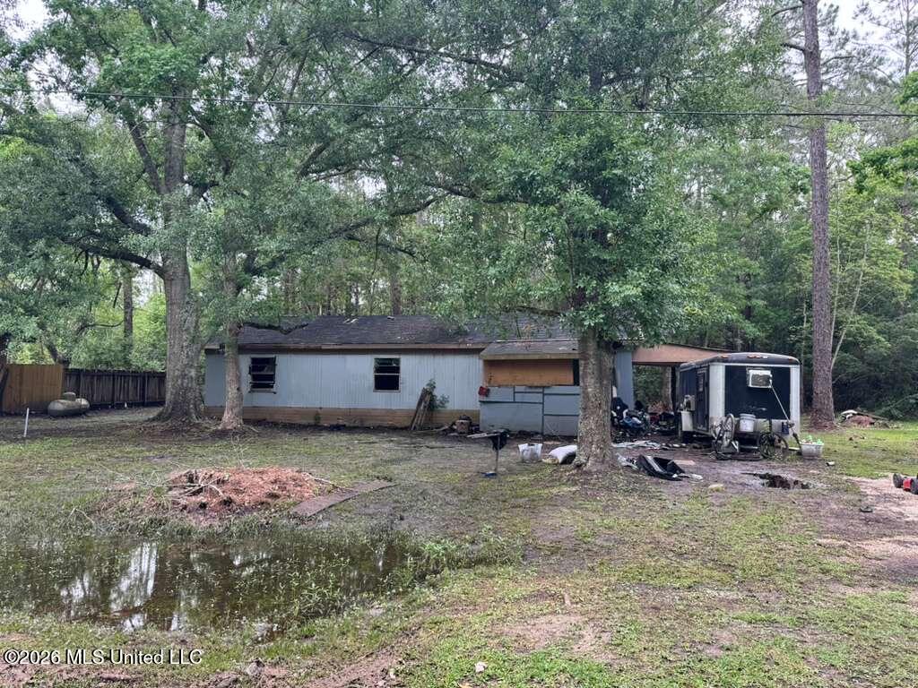 2220 Falcon Road Property Photo 1