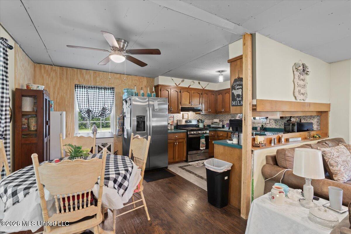 66 Bell Road Property Photo 5