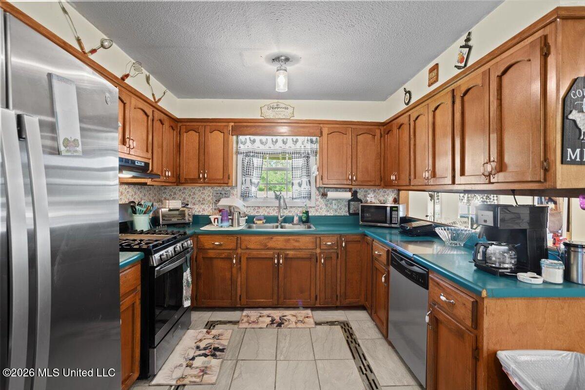 66 Bell Road Property Photo 7