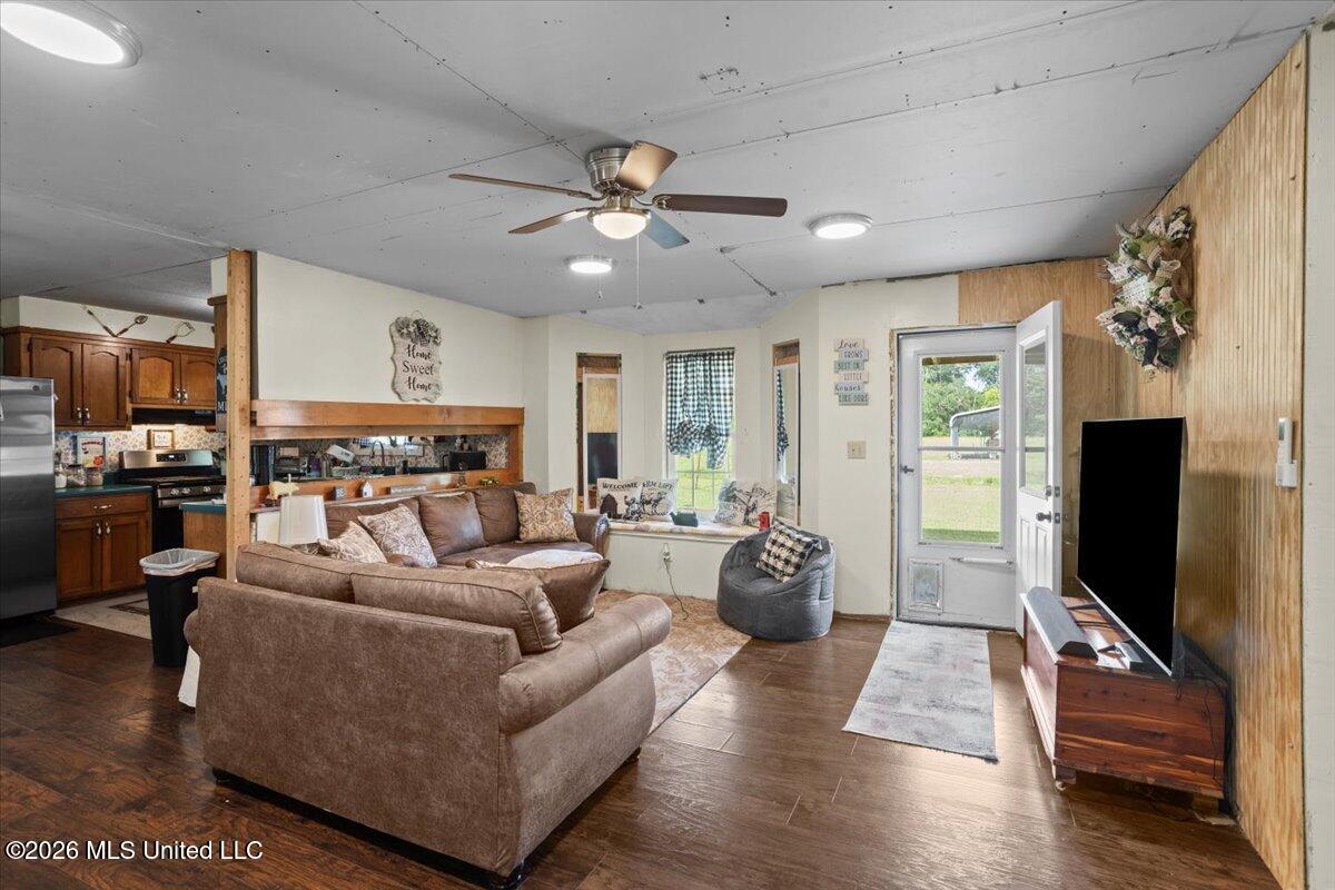 66 Bell Road Property Photo 9