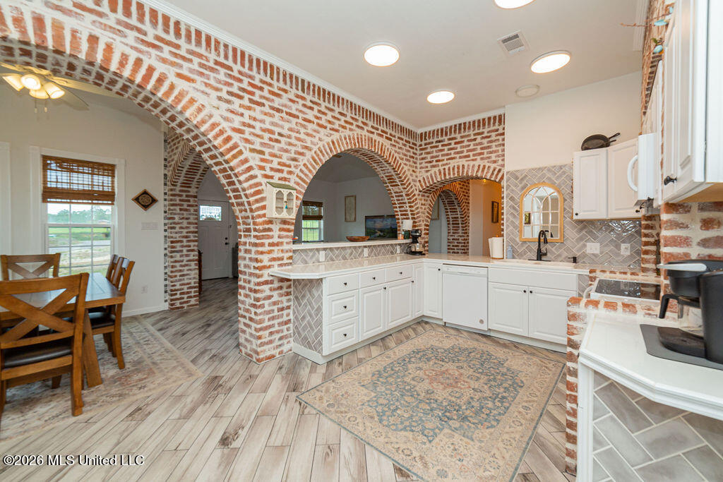 22190 Road 357 Property Photo 14