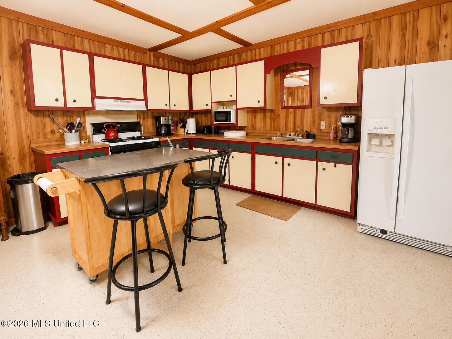 1295 Moon Lake Road Property Photo 8
