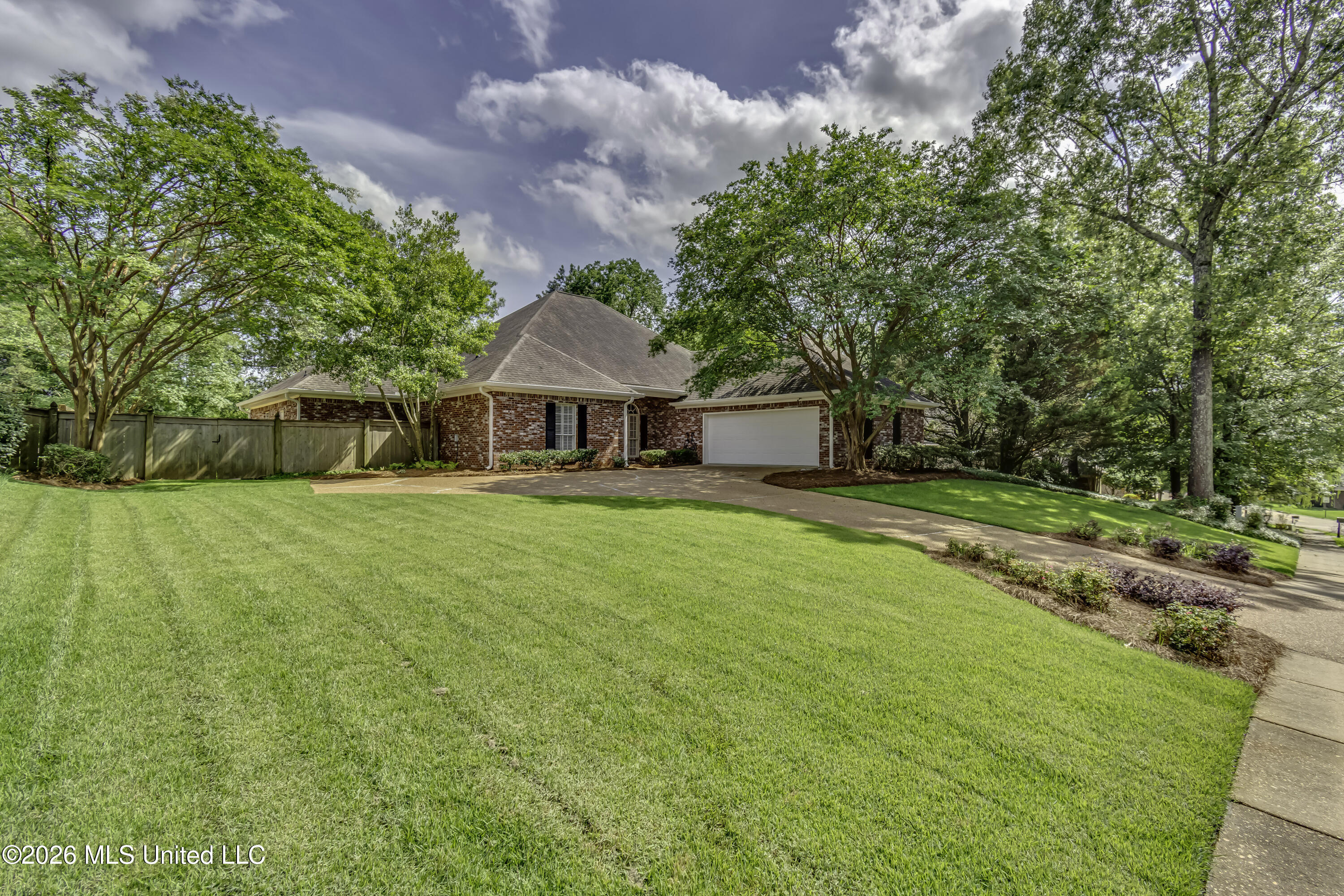 179 Annandale Parkway Property Photo 3