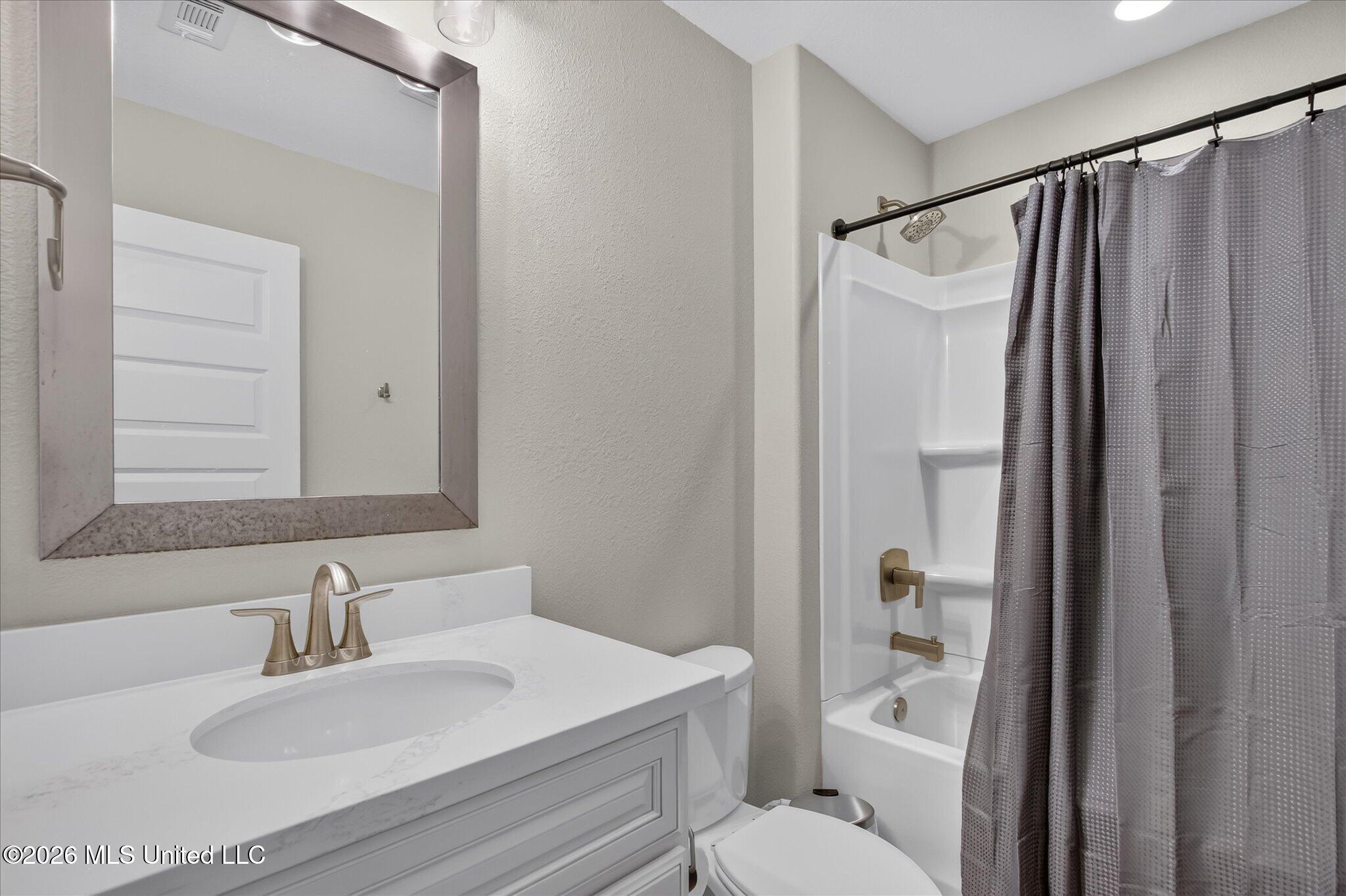 113 Everly Circle Property Photo 34