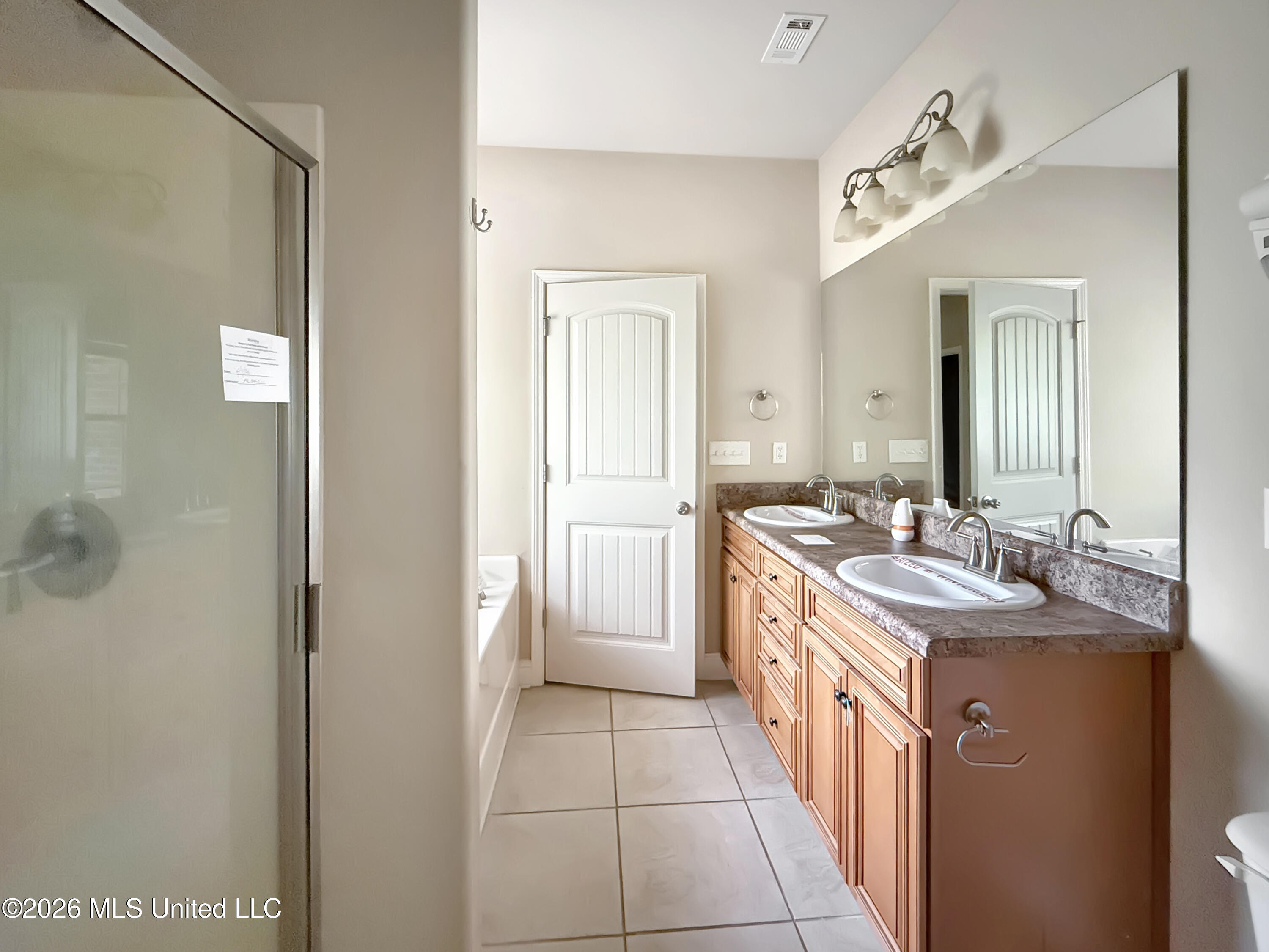 17093 Palm Ridge Drive Property Photo 8