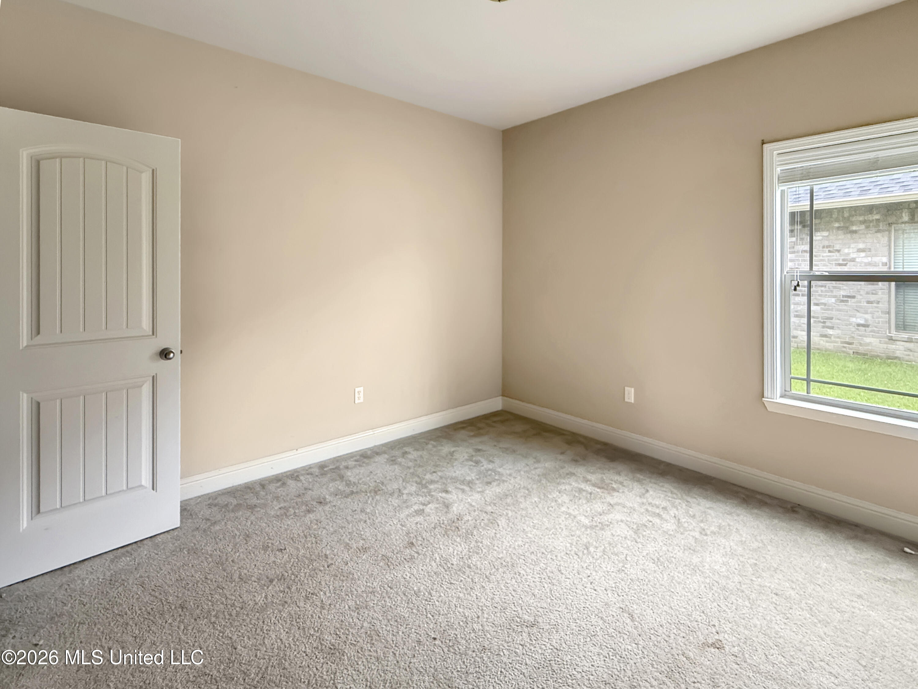 17093 Palm Ridge Drive Property Photo 10