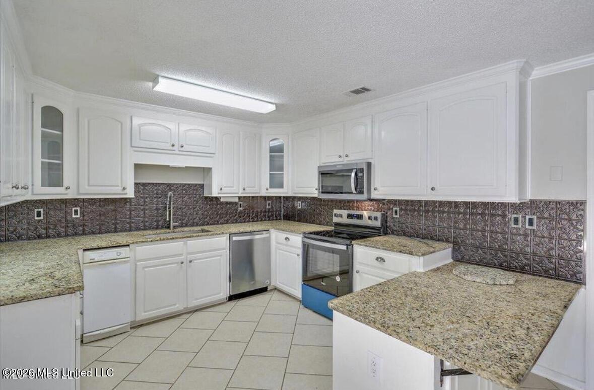 2713 Highway 471 Property Photo 11