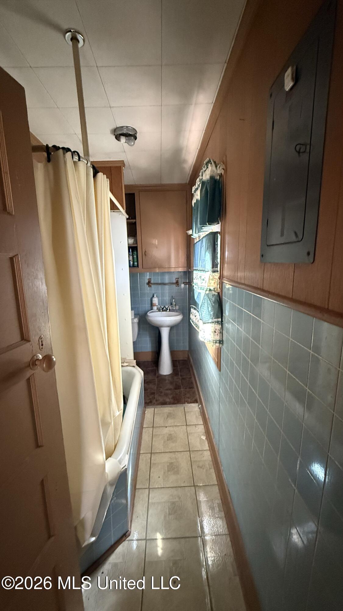 516 Highland Street Property Photo 20
