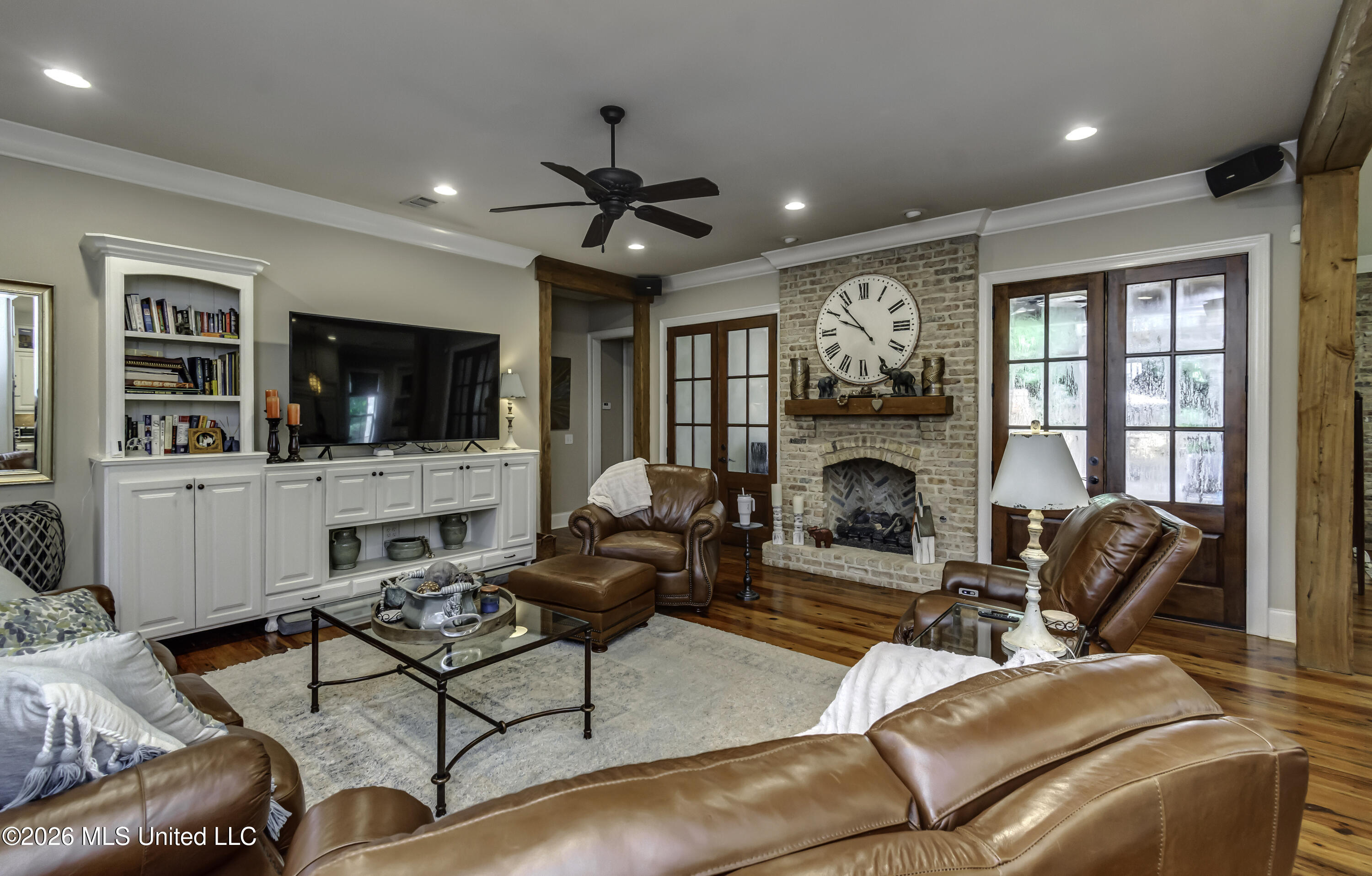 270 Evergreen Drive Property Photo 10