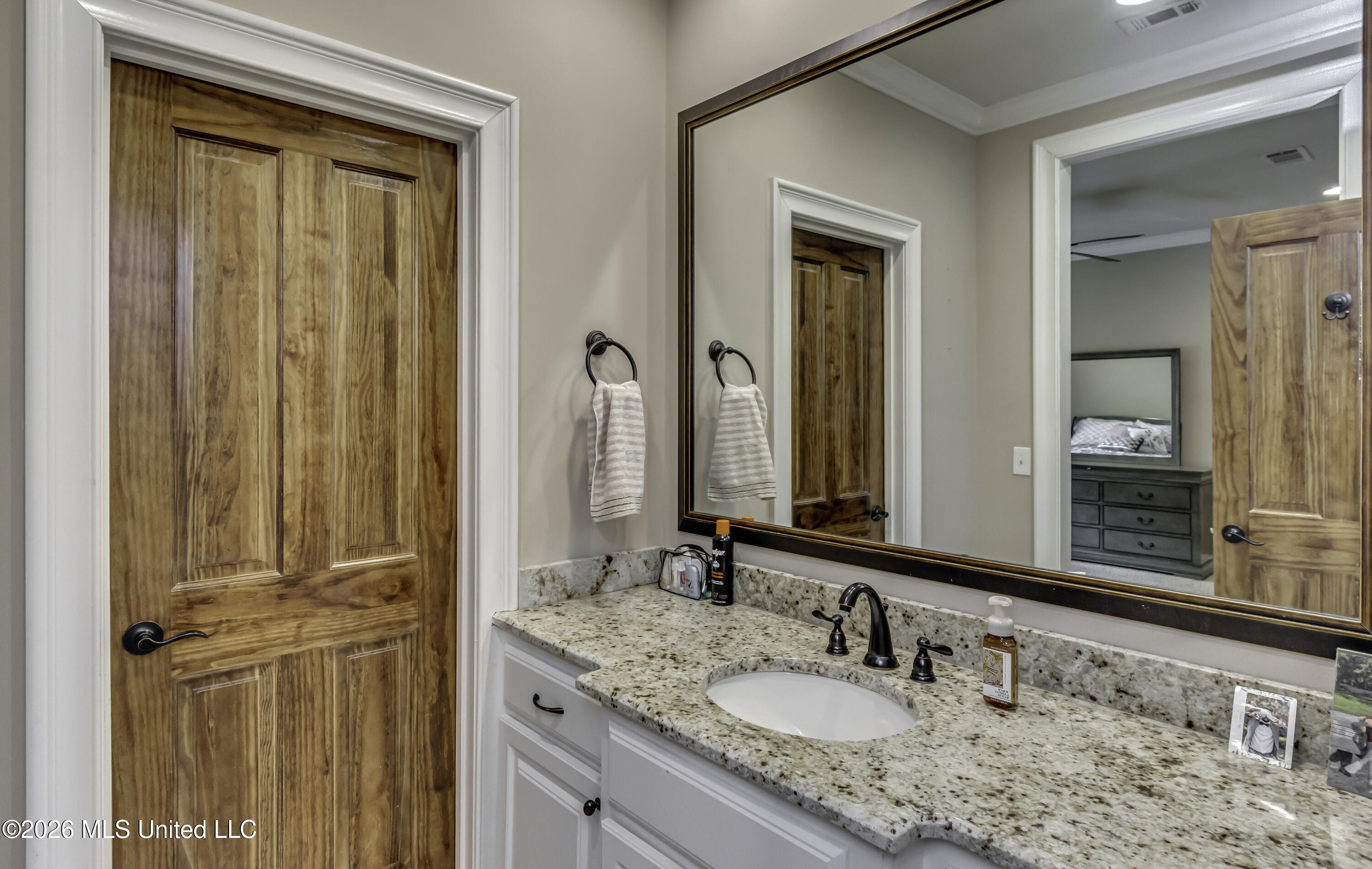 270 Evergreen Drive Property Photo 36
