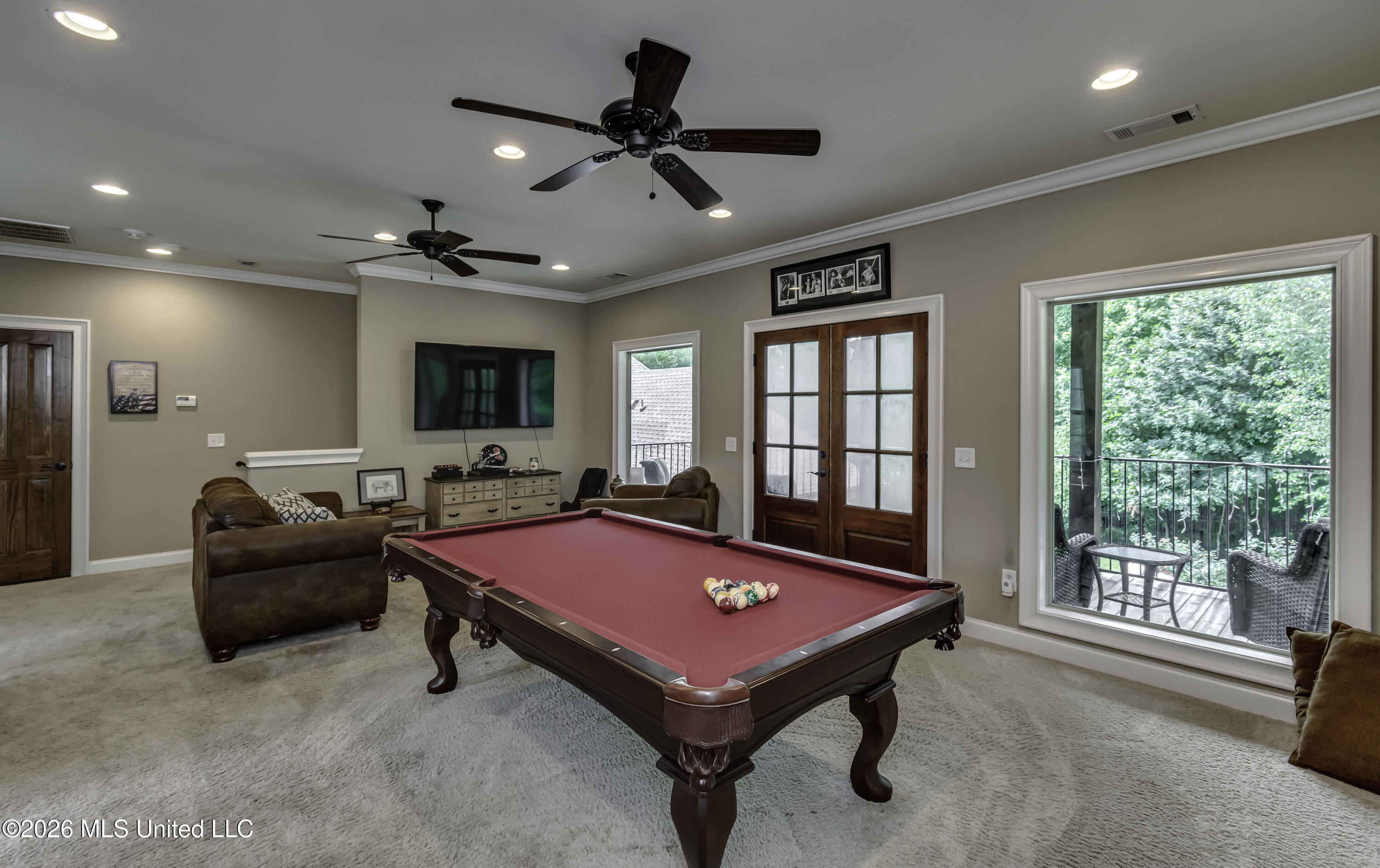 270 Evergreen Drive Property Photo 42