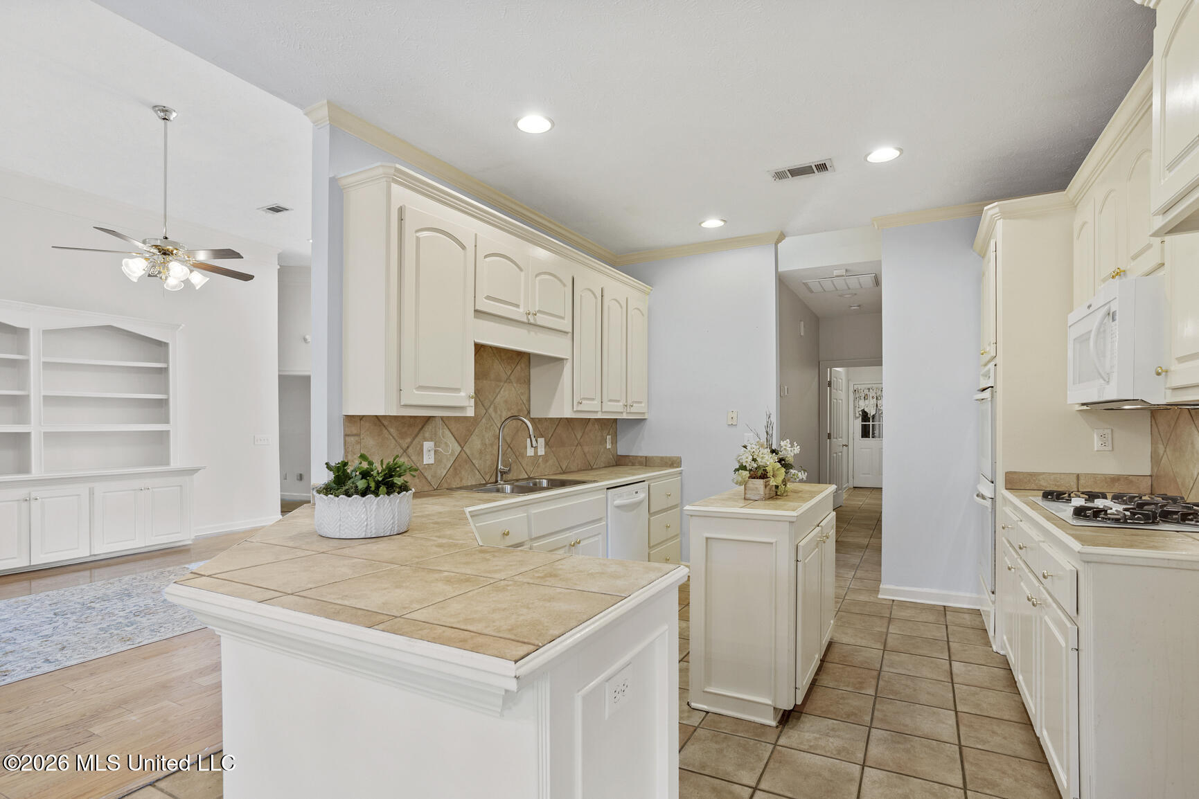 607 Wendover Way Property Photo 15