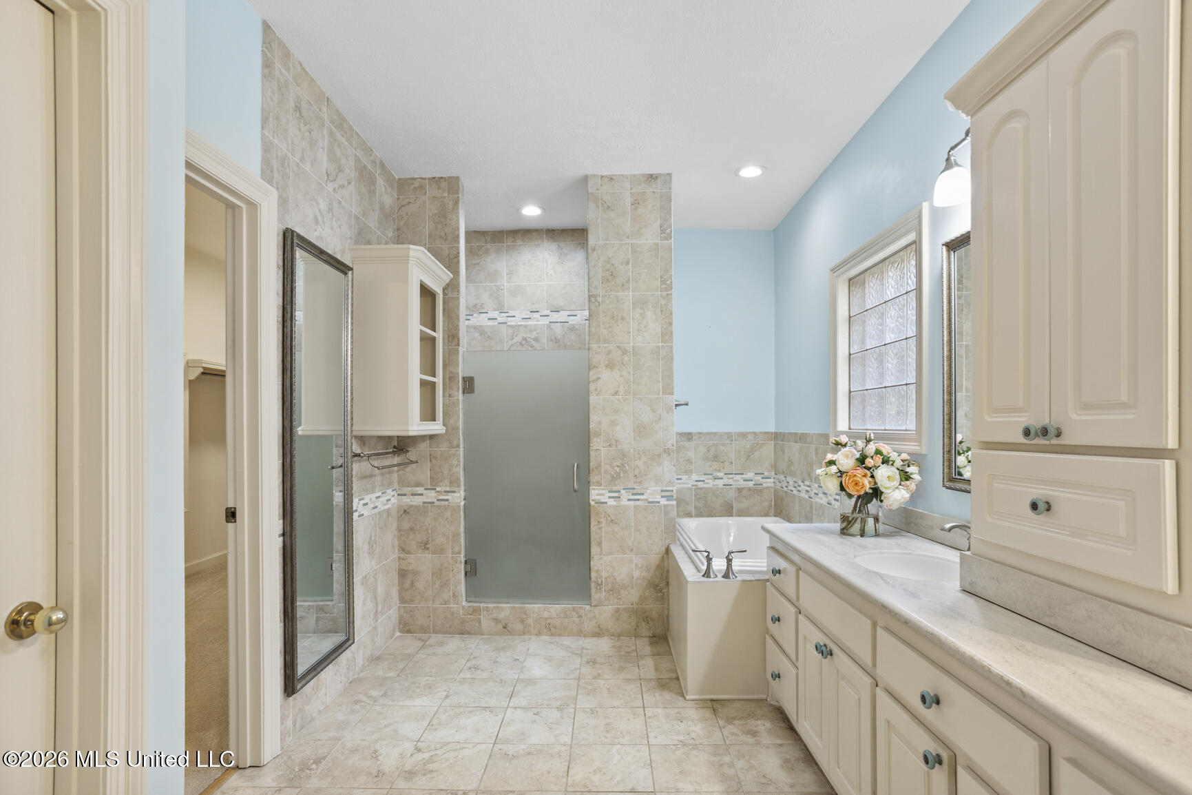 607 Wendover Way Property Photo 27