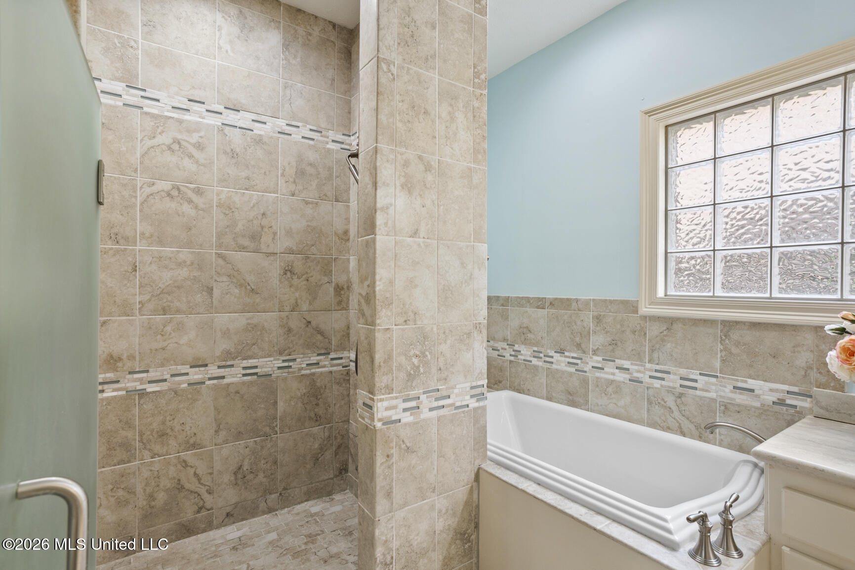 607 Wendover Way Property Photo 30