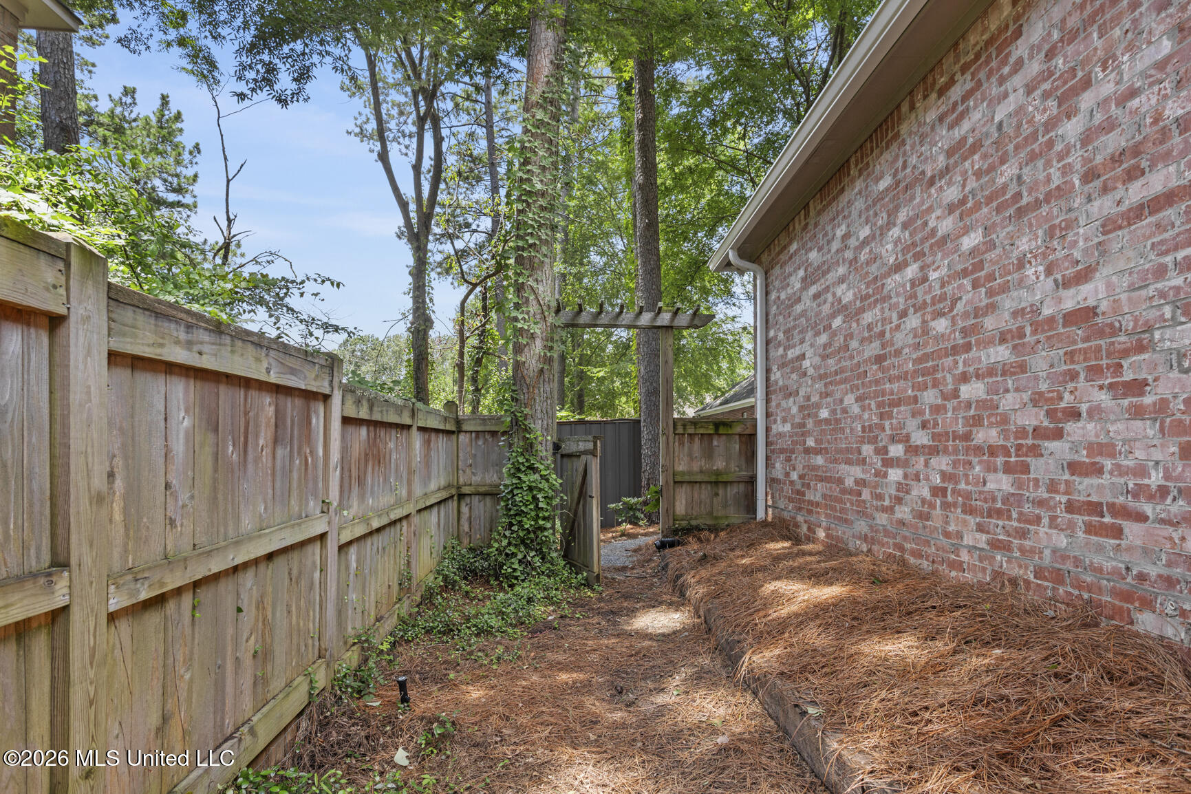 607 Wendover Way Property Photo 45