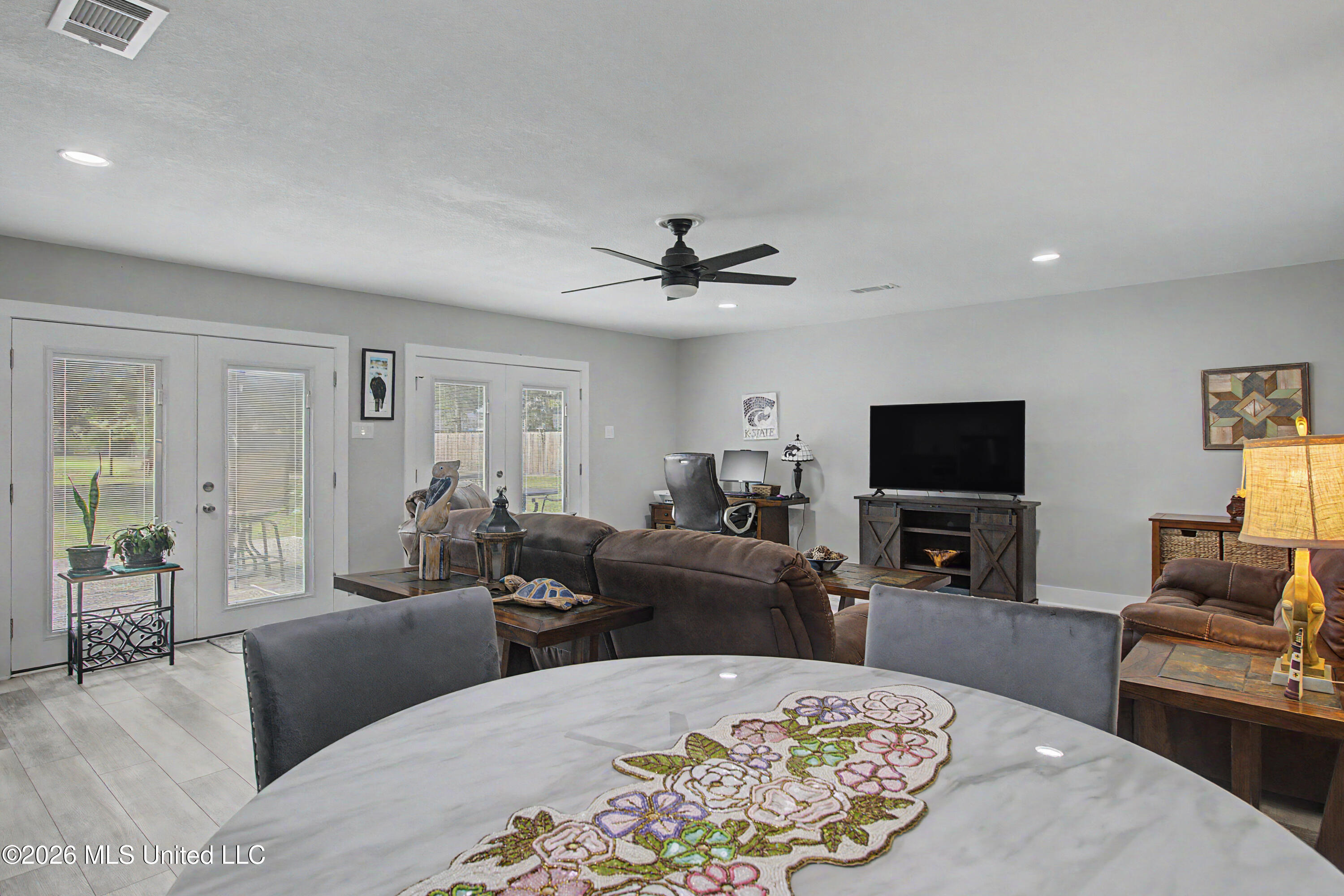 1404 Spruce Street Property Photo 8