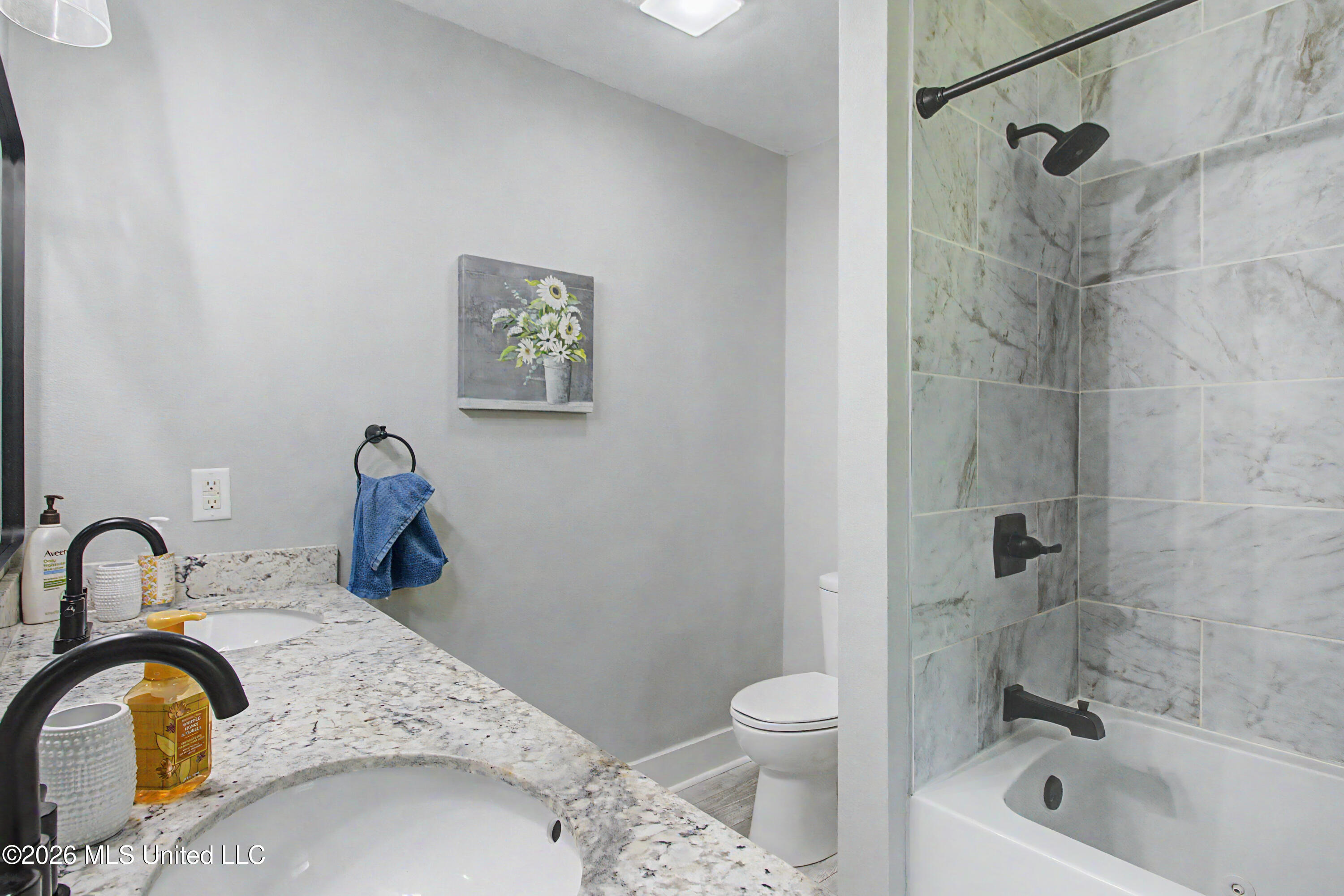 1404 Spruce Street Property Photo 13