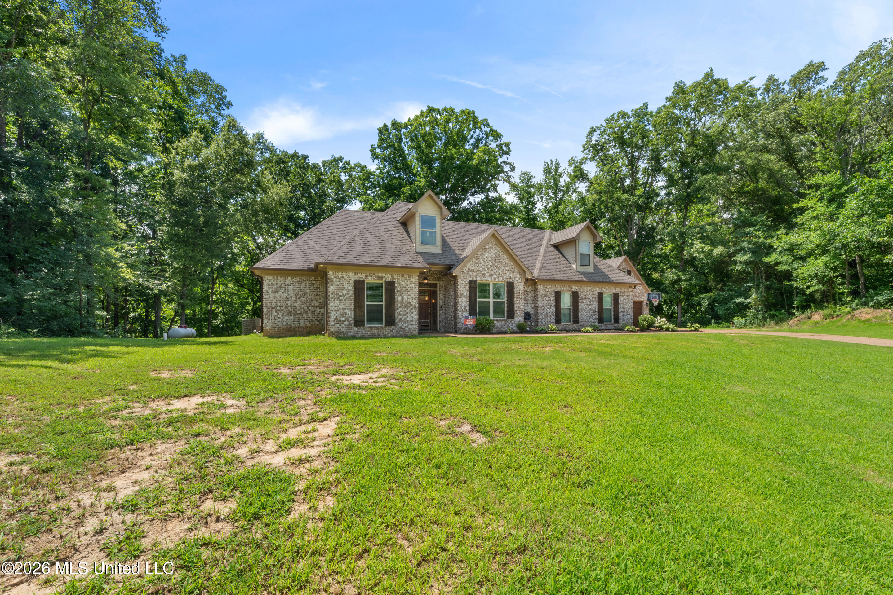 201 Polo Run Property Photo 2