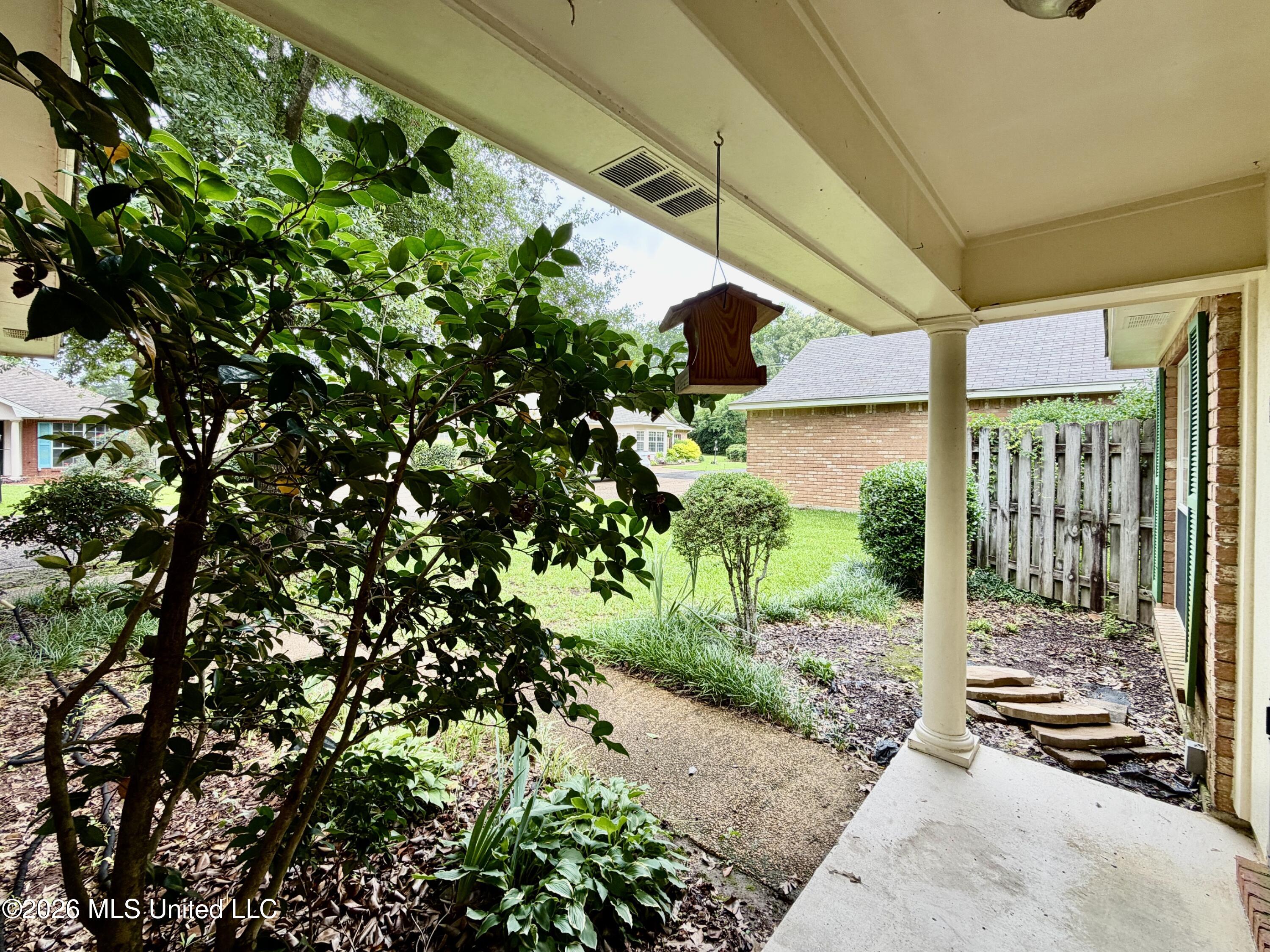 604 E Biscayne Cove Property Photo 41
