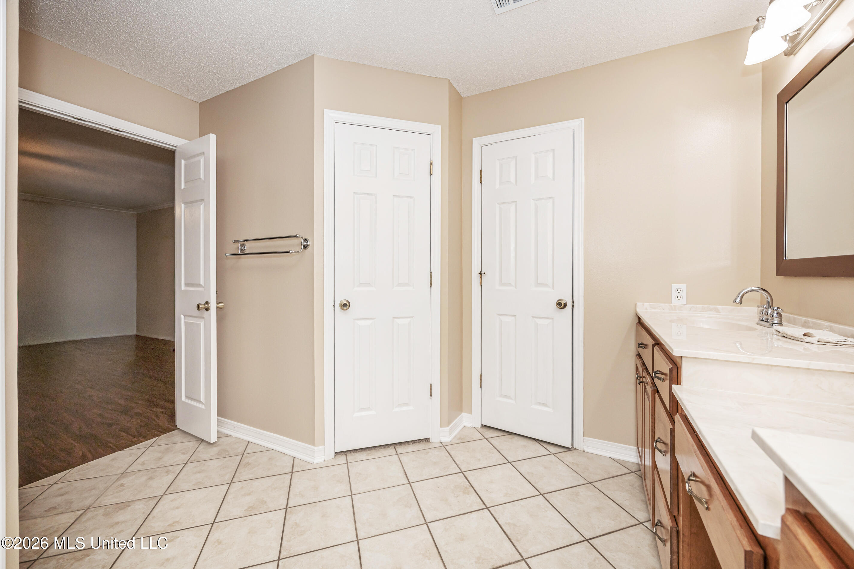 9227 Nancy Drive Property Photo 17