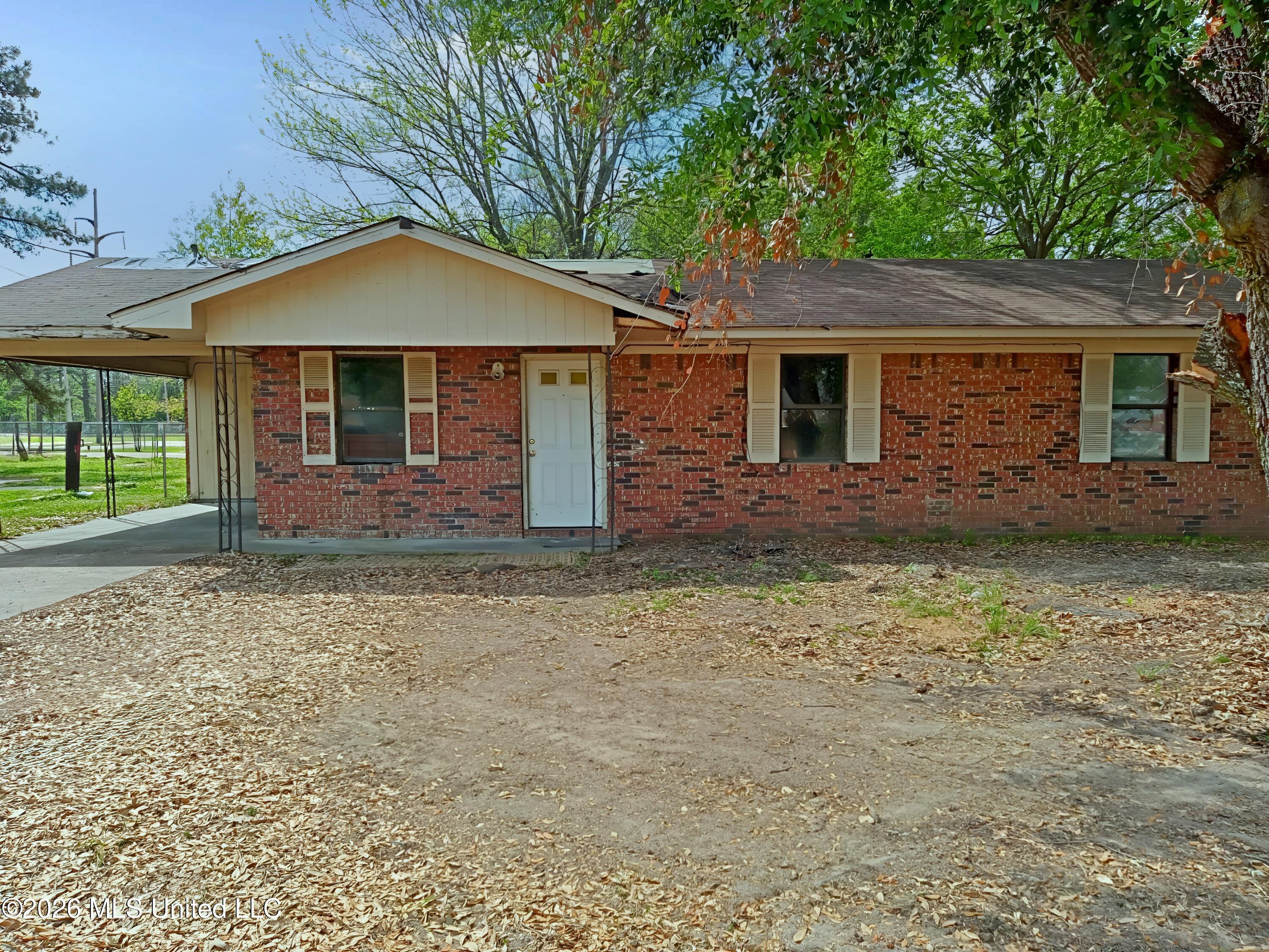 802 Gentle Ben Avenue Property Photo 1