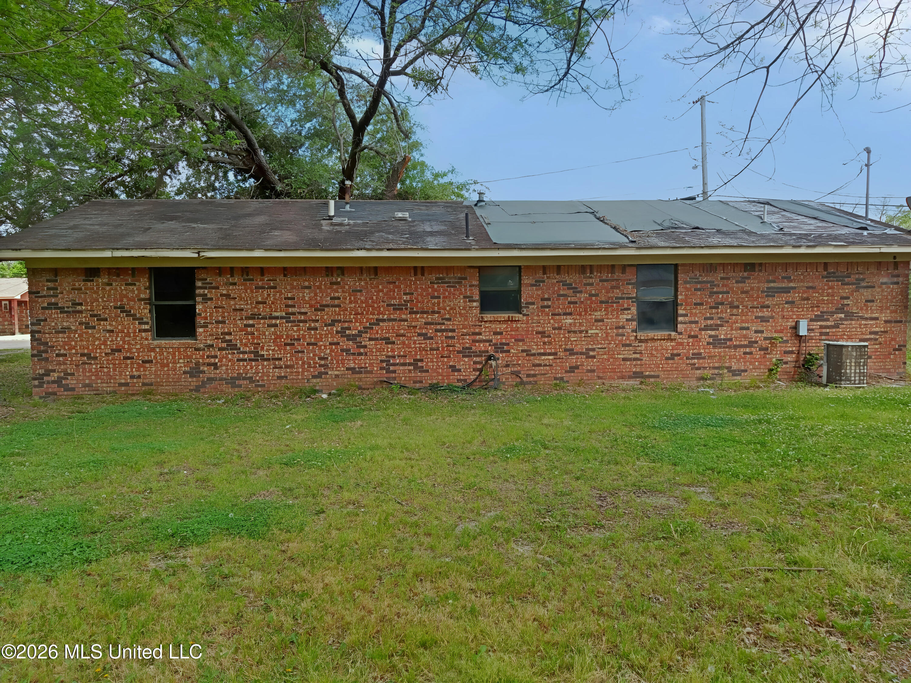 802 Gentle Ben Avenue Property Photo 10