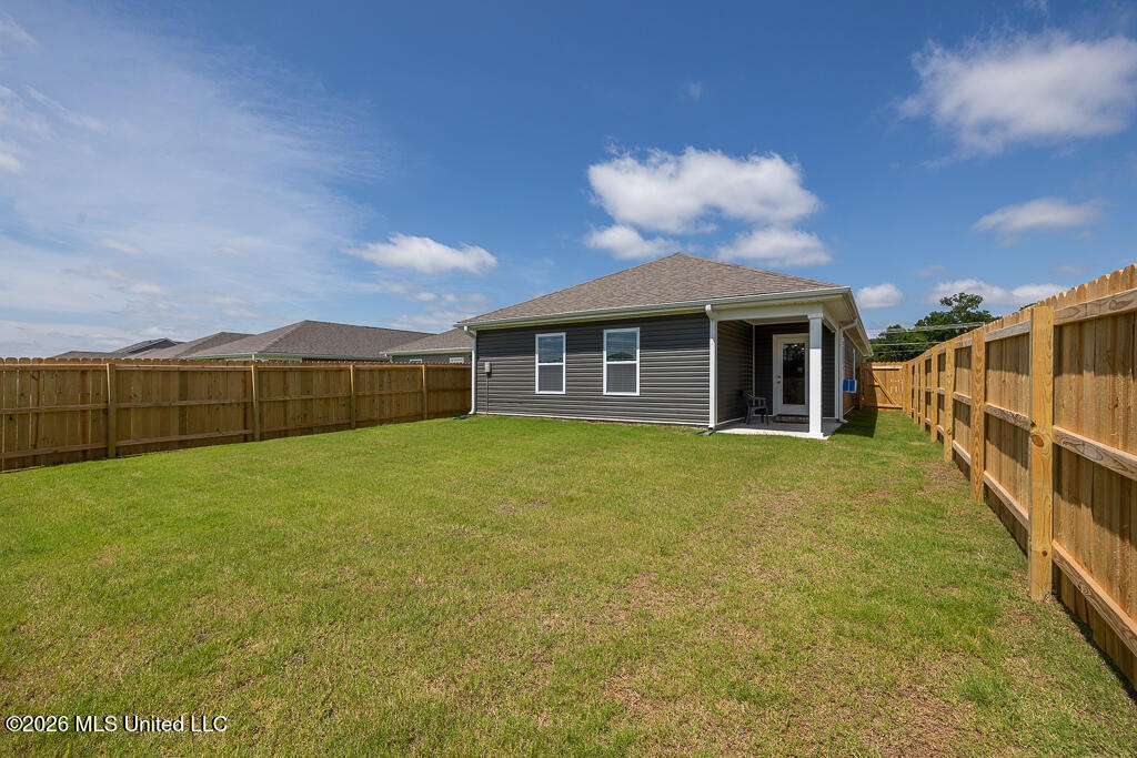 66 Sealy Drive Property Photo 6