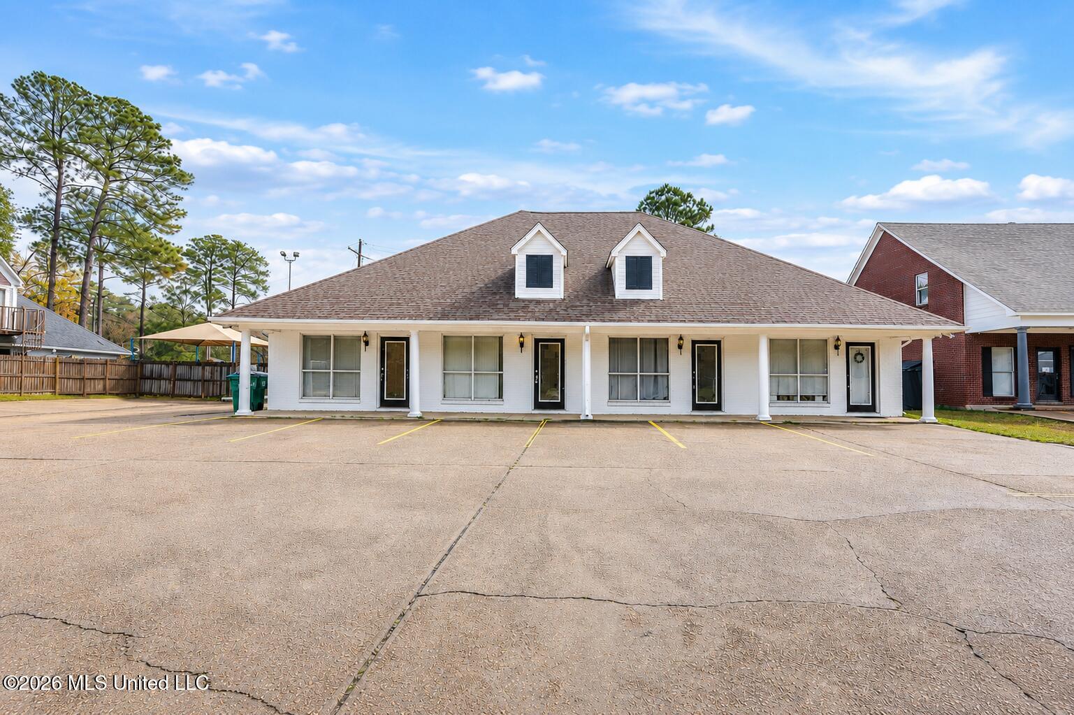 1041 Lake Village Property Photo 1