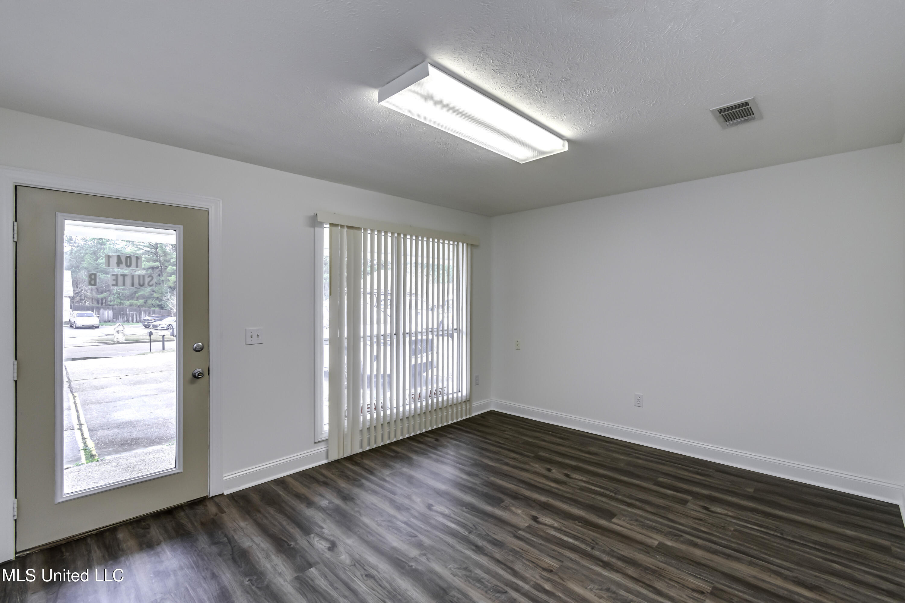 1041 Lake Village Property Photo 2