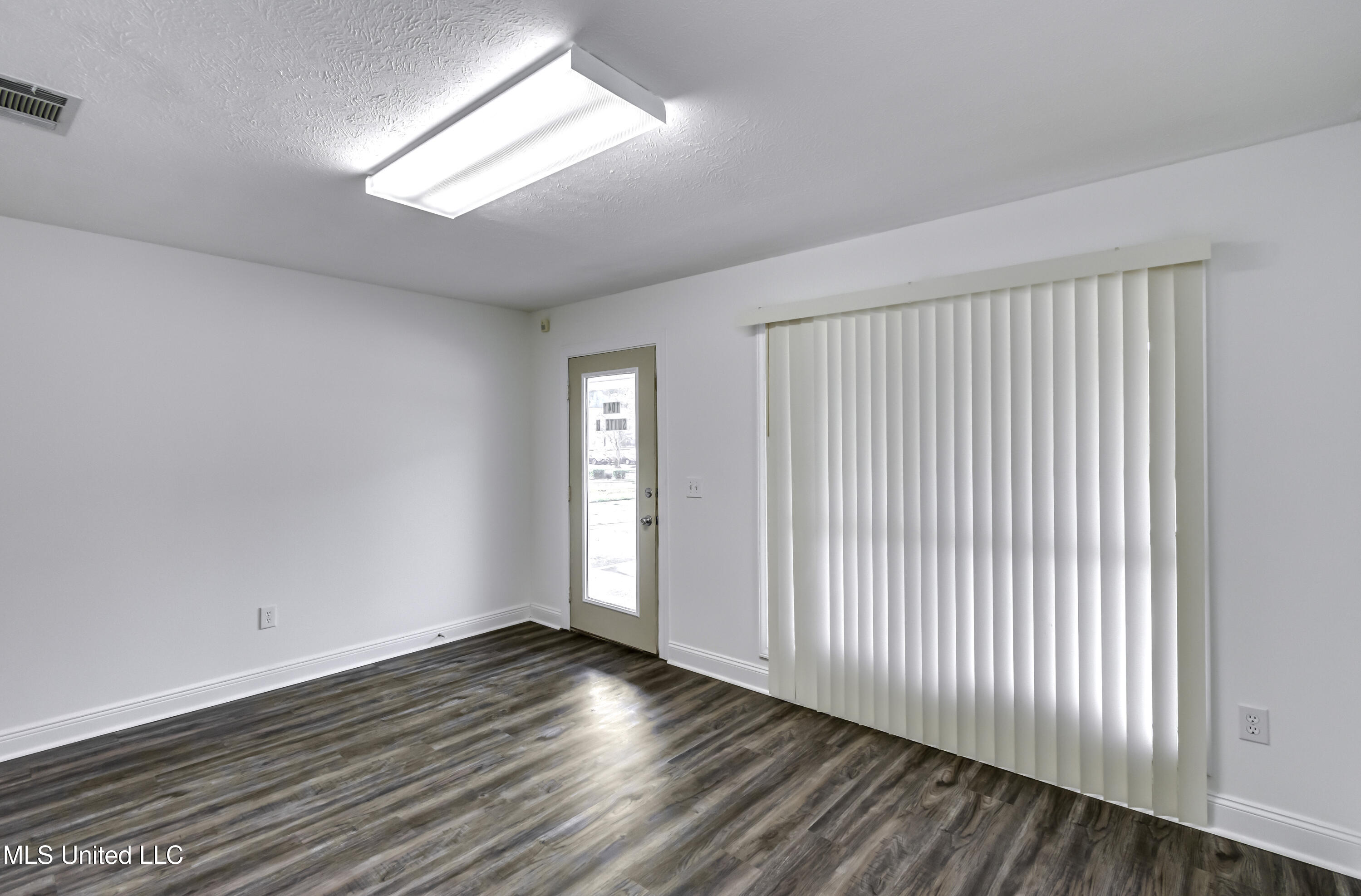 1041 Lake Village Property Photo 3