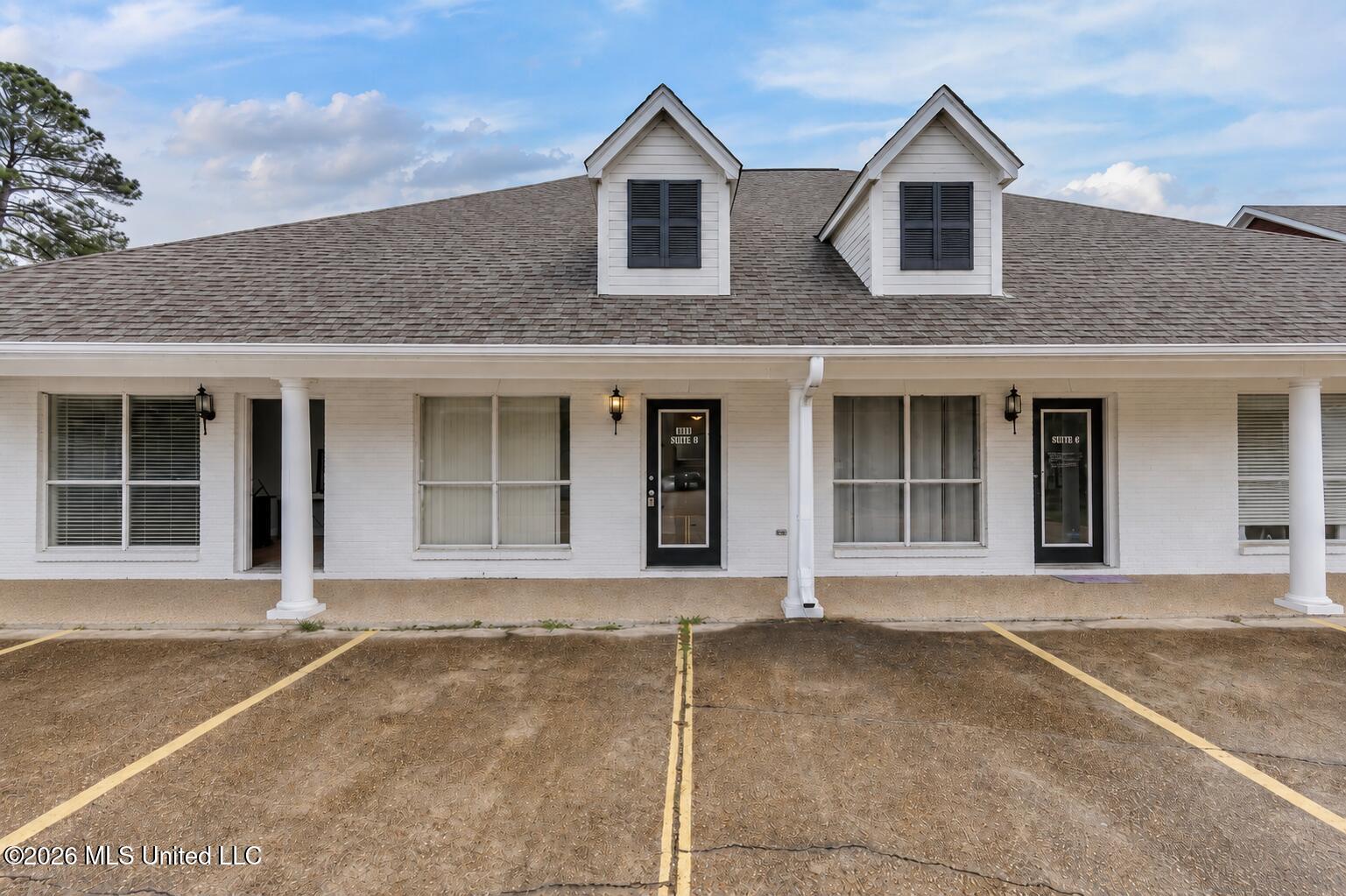1041 Lake Village Property Photo 5