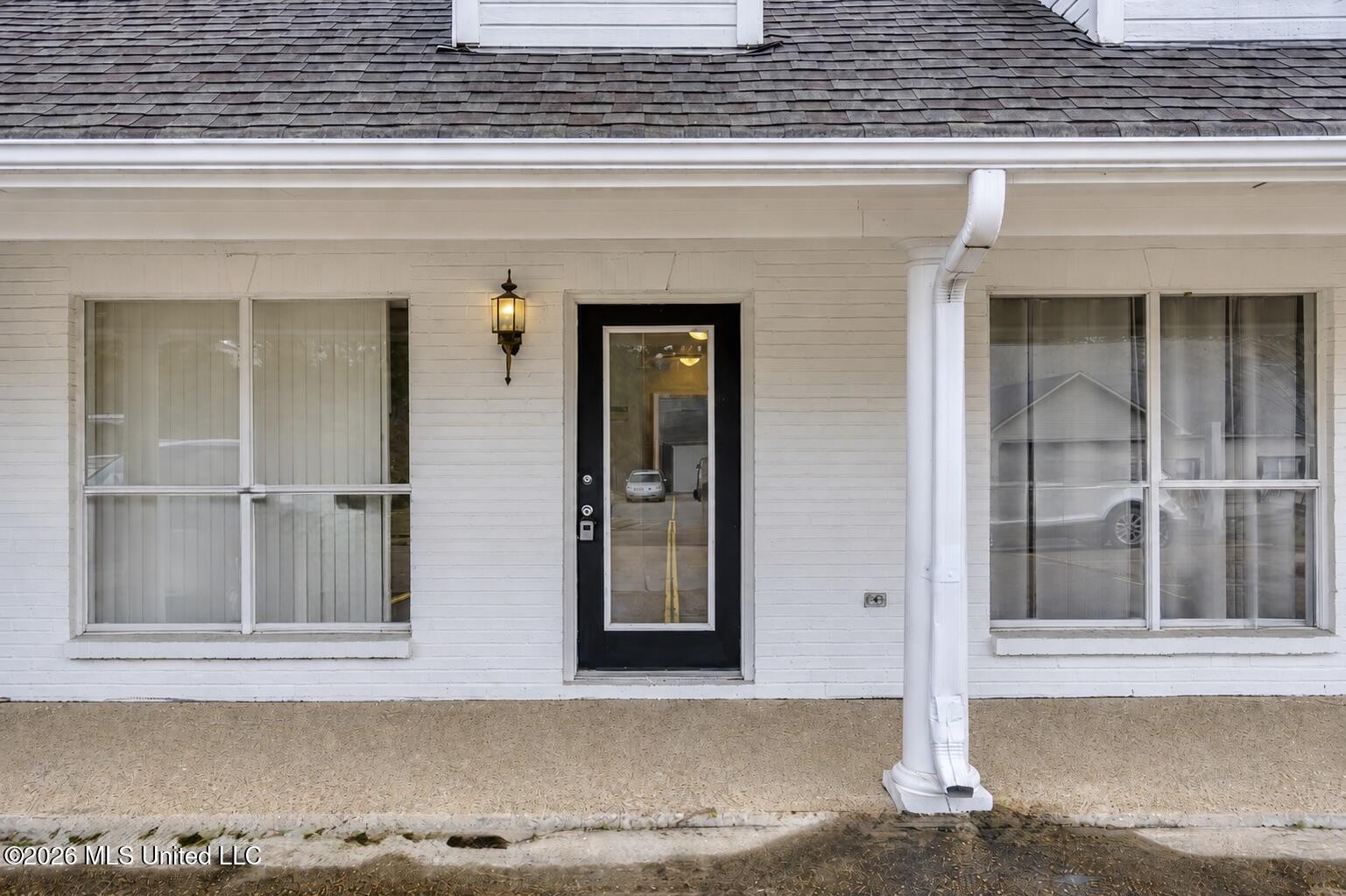 1041 Lake Village Property Photo 21