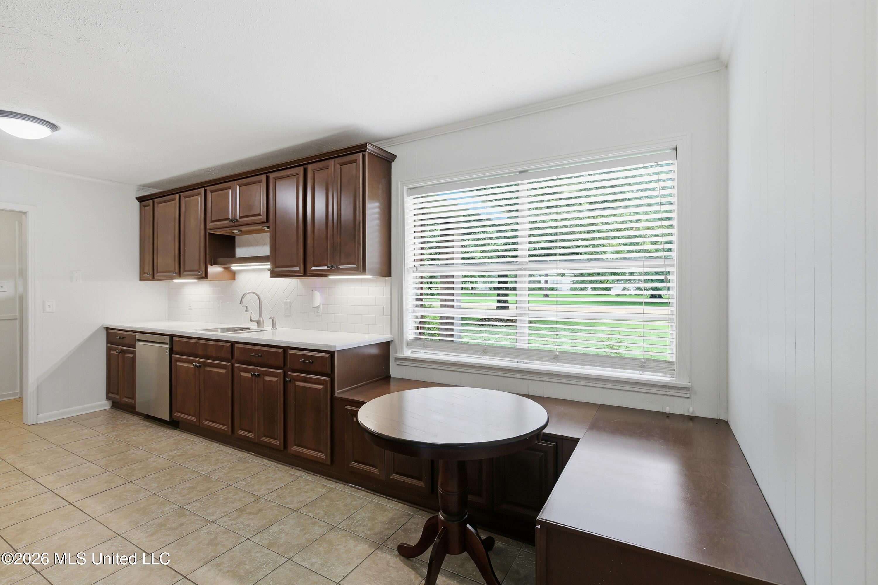 215 Sheryl Drive Property Photo 10