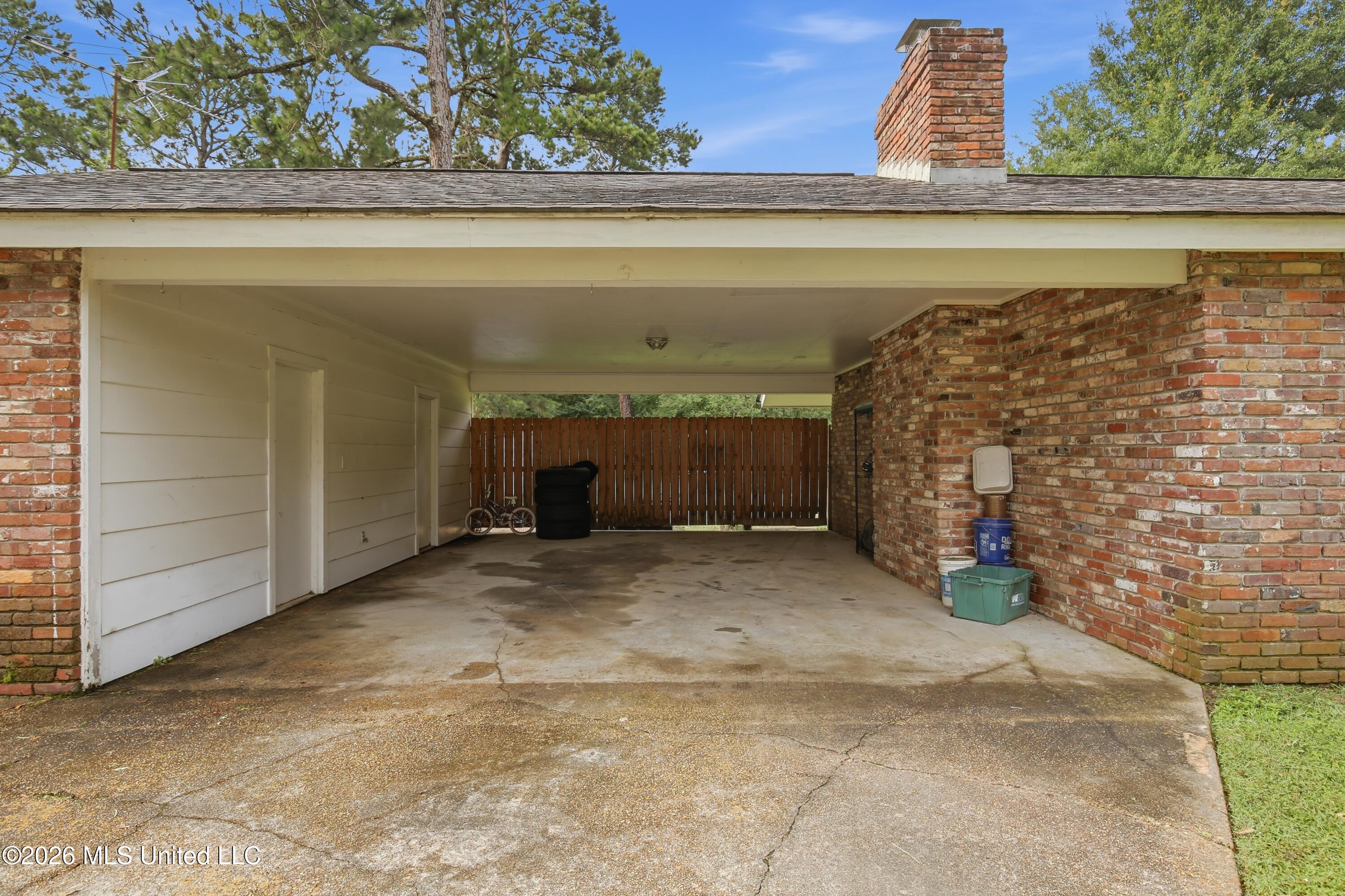 215 Sheryl Drive Property Photo 25