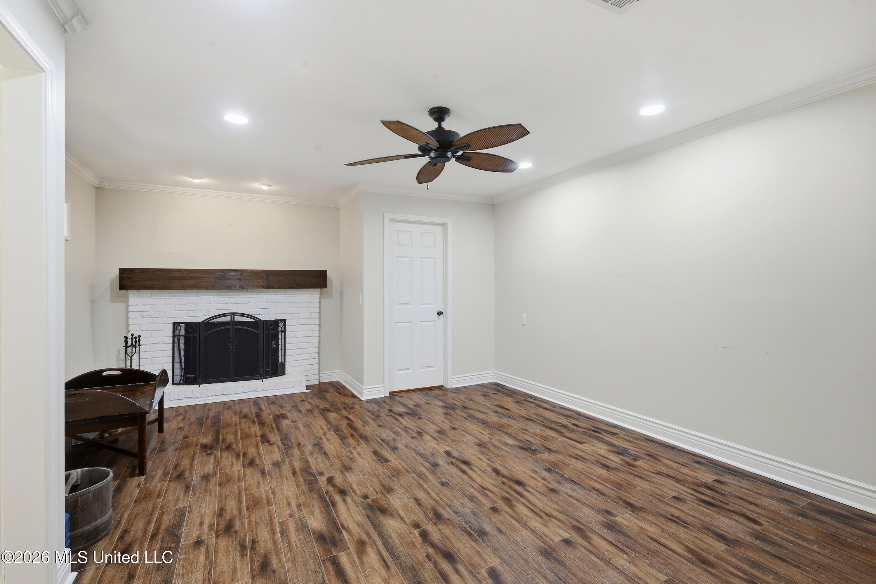 215 Sheryl Drive Property Photo 29