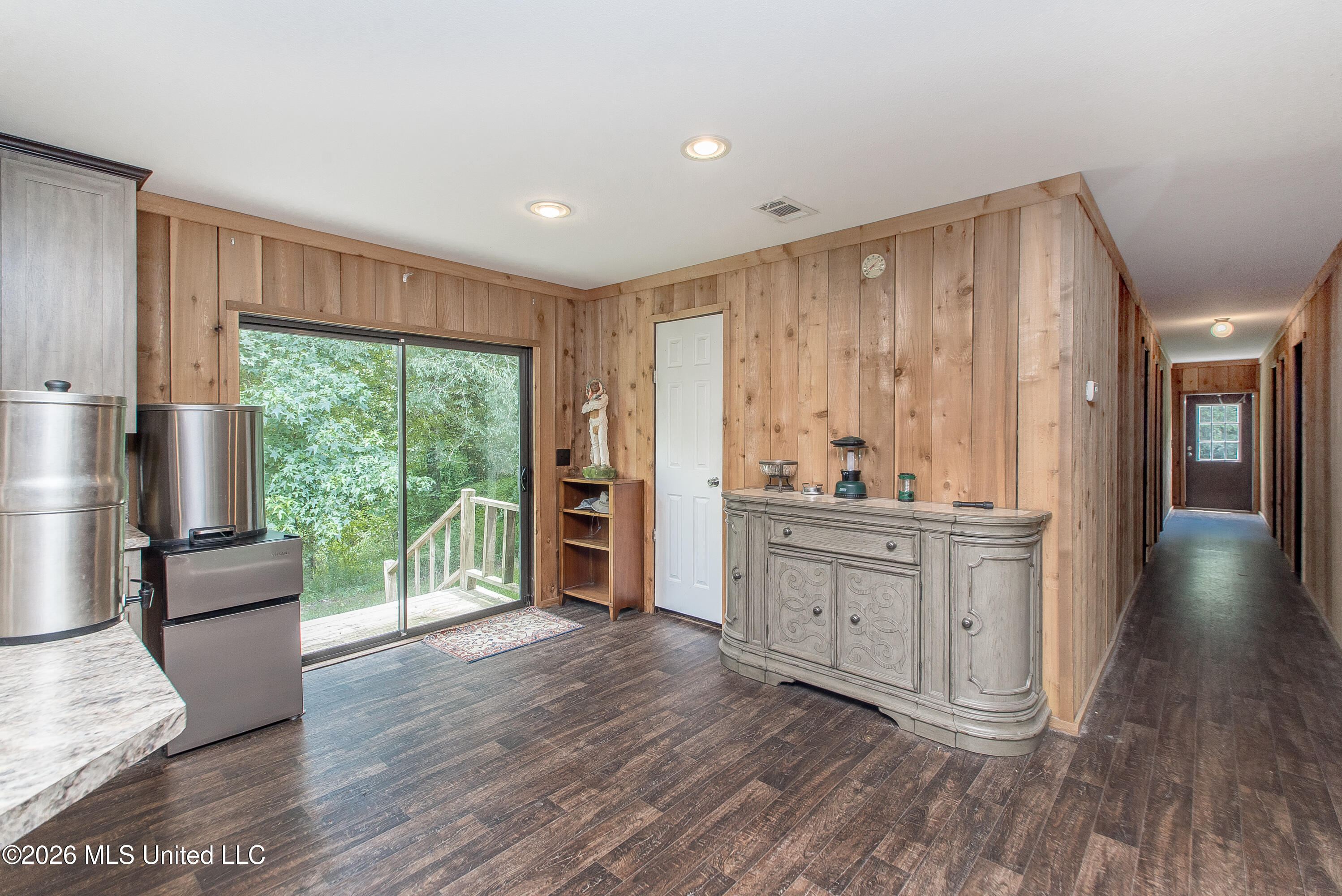 1086 Coffey Road Property Photo 6