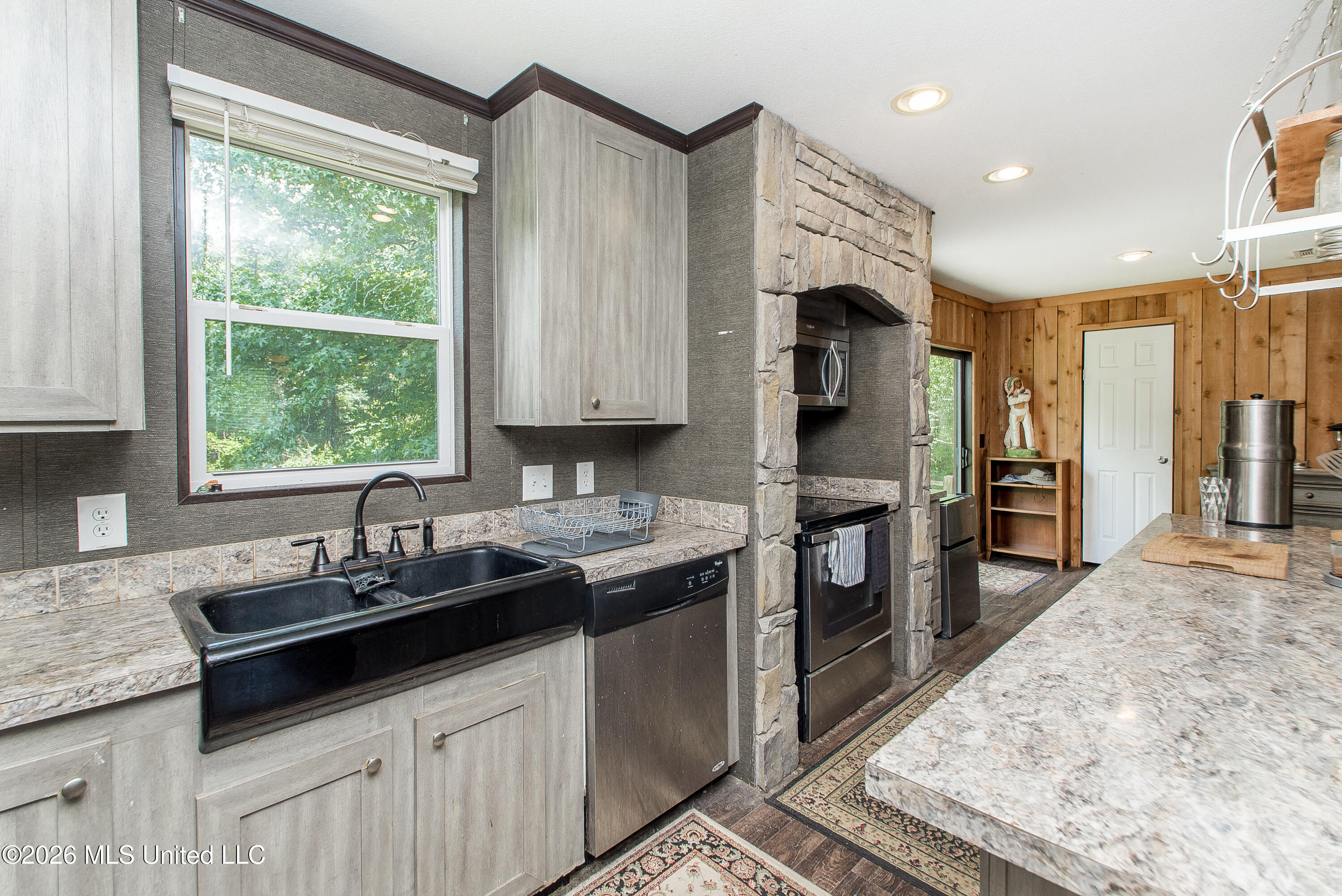 1086 Coffey Road Property Photo 11