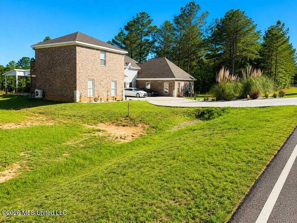 1067 Windmill Drive Property Photo 2