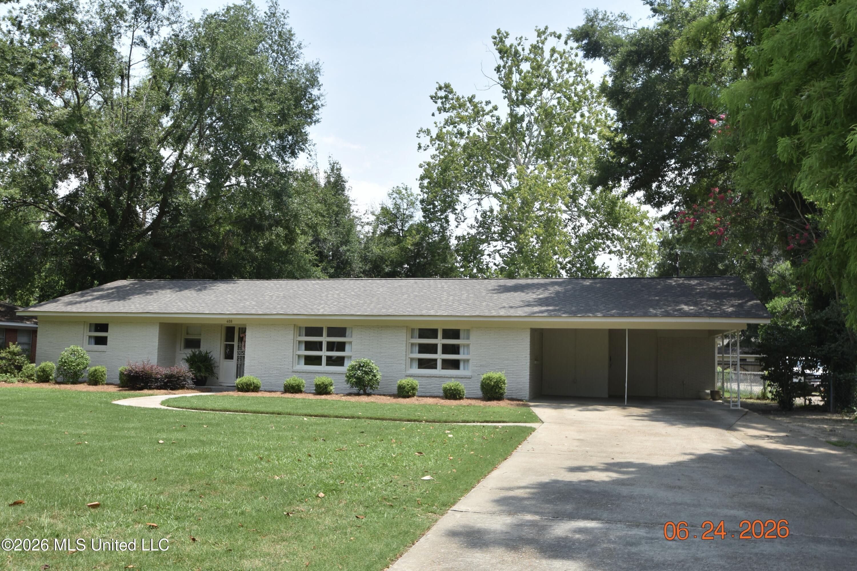 408 E Park Avenue Property Photo 19