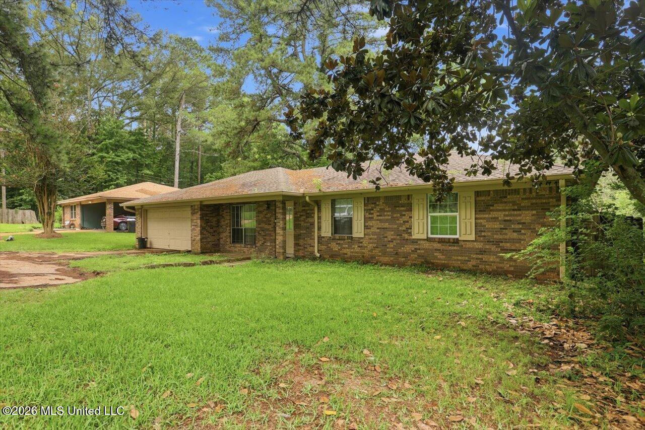 4813 Terry Road Property Photo 1