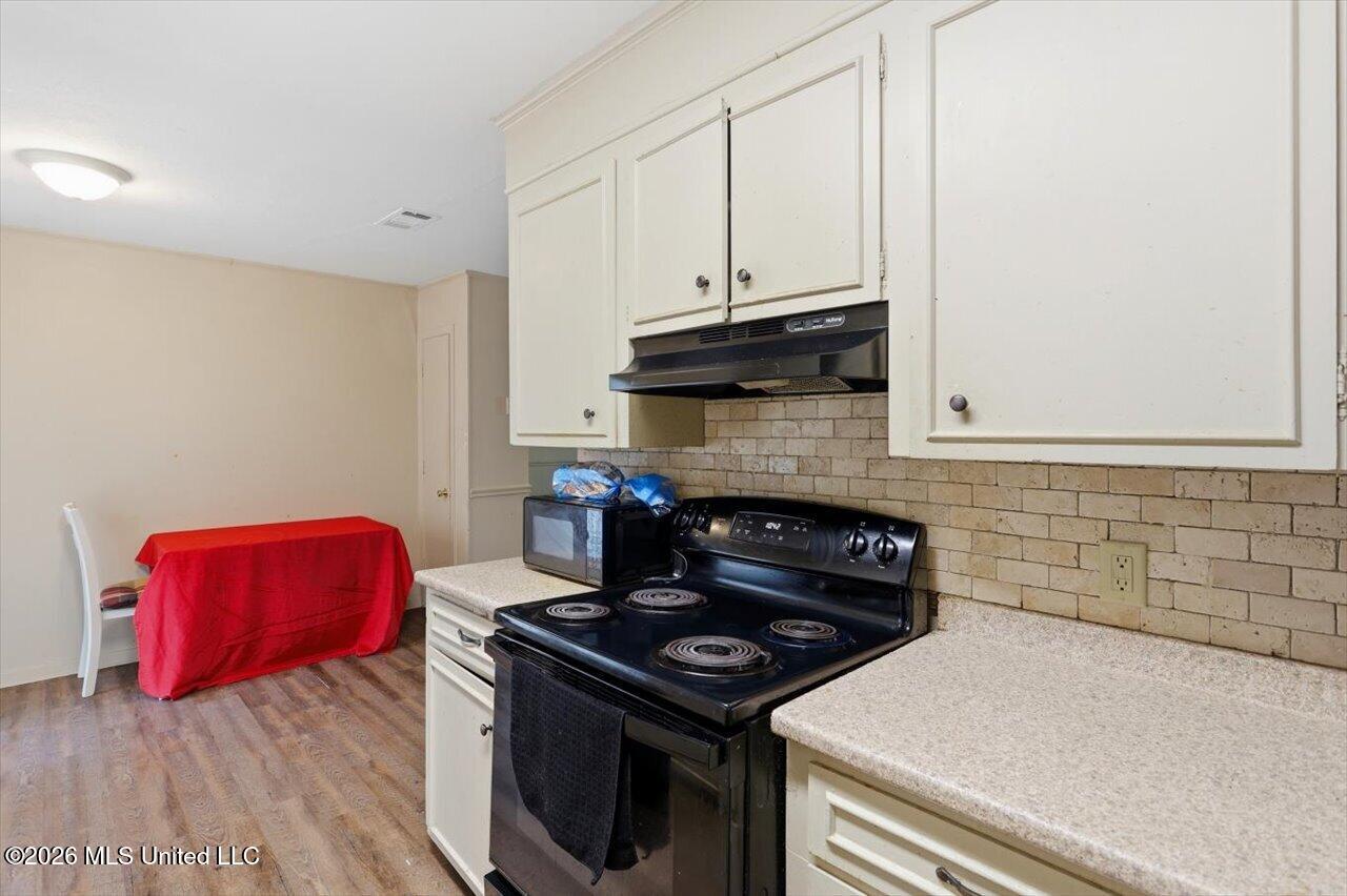 4813 Terry Road Property Photo 9