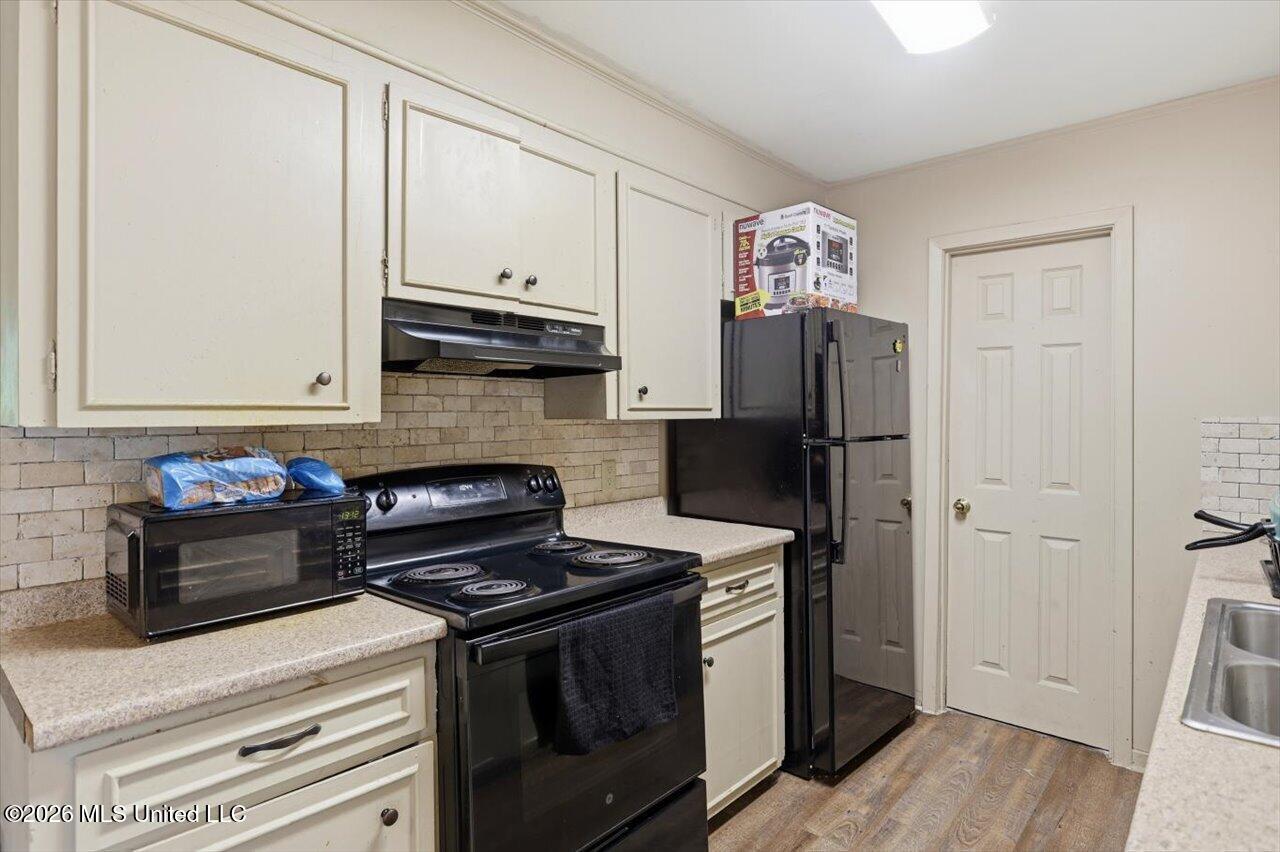 4813 Terry Road Property Photo 11