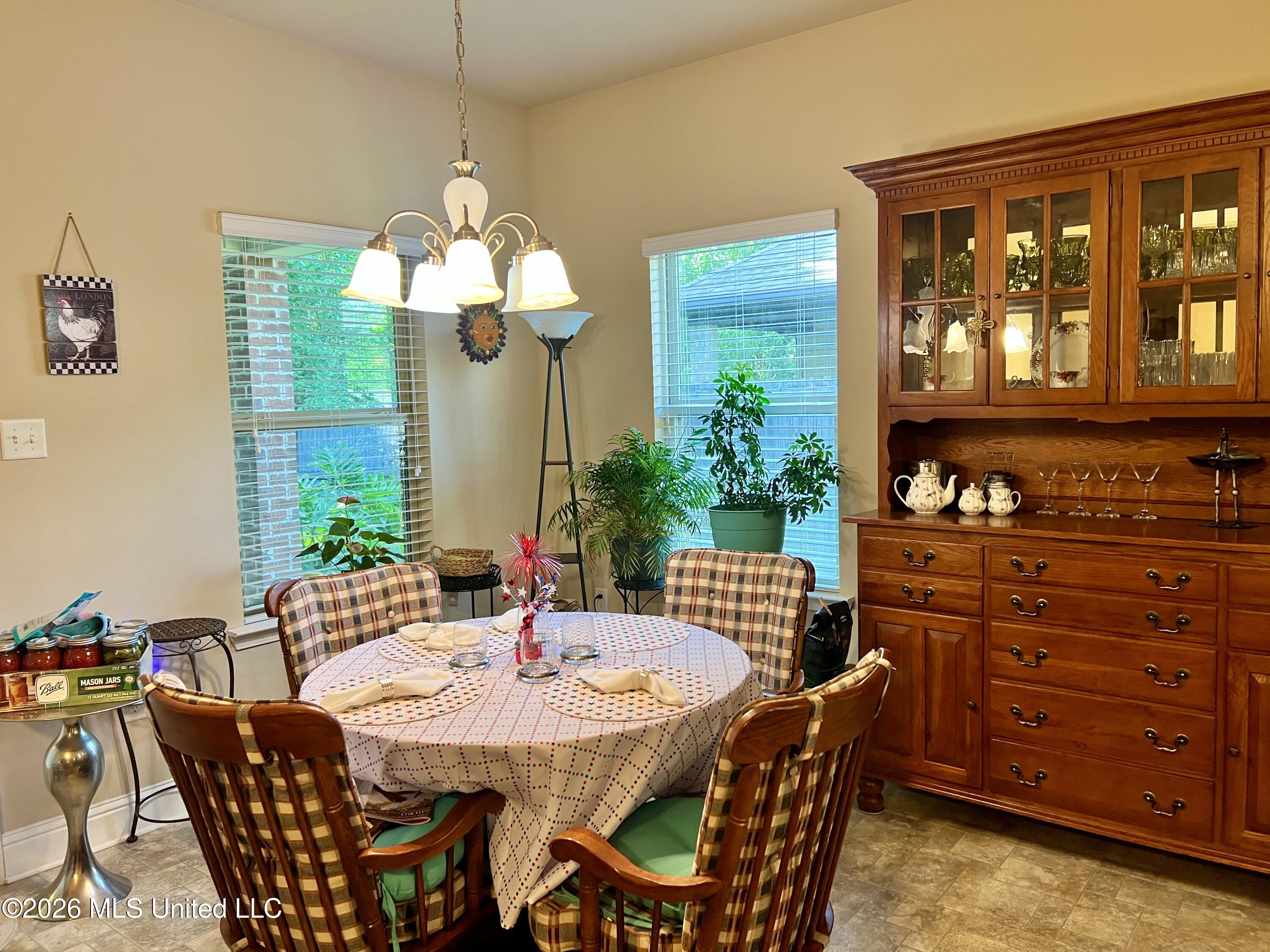 11478 Caroline Court Property Photo 9